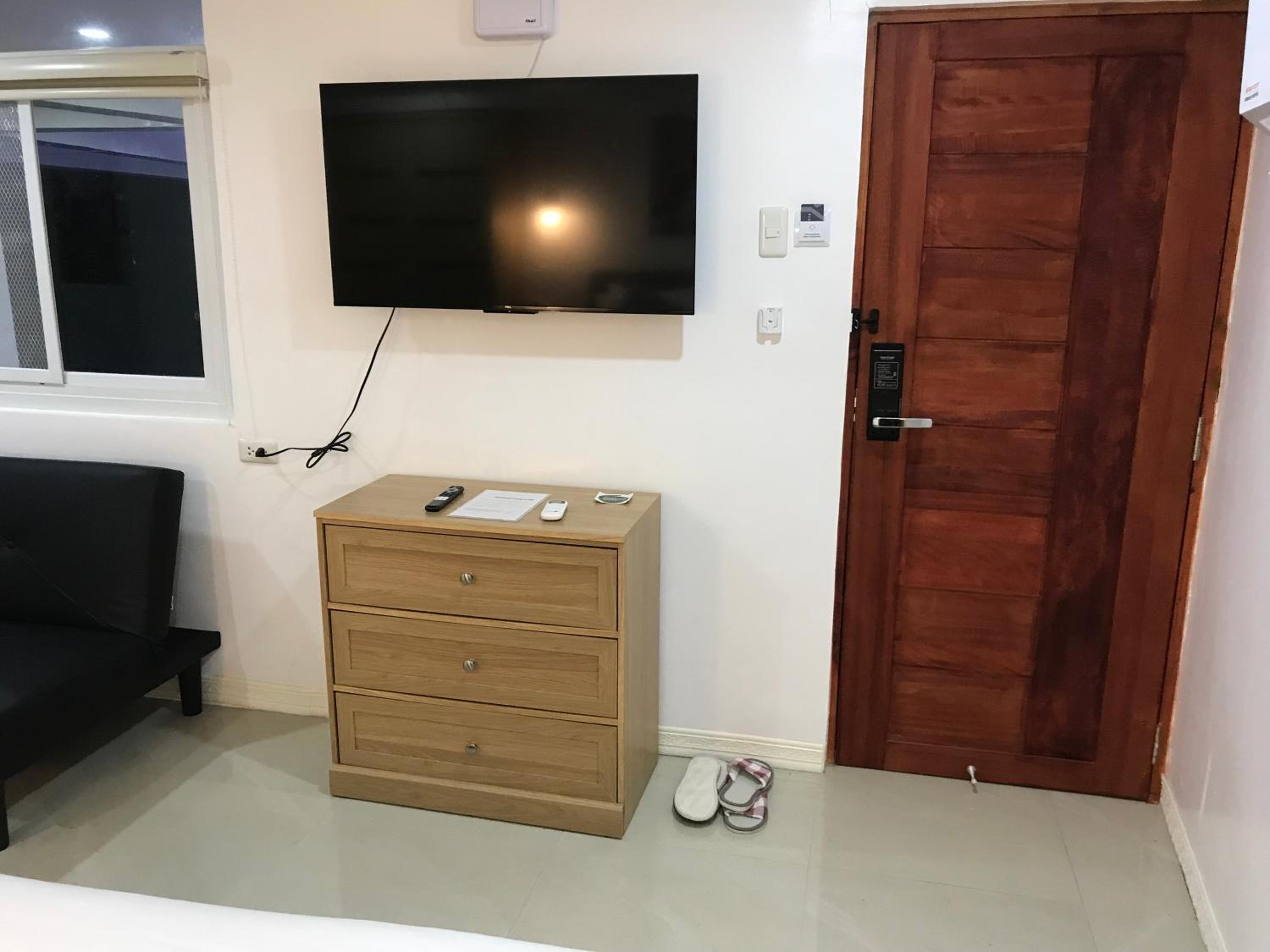 Family Room photo 1