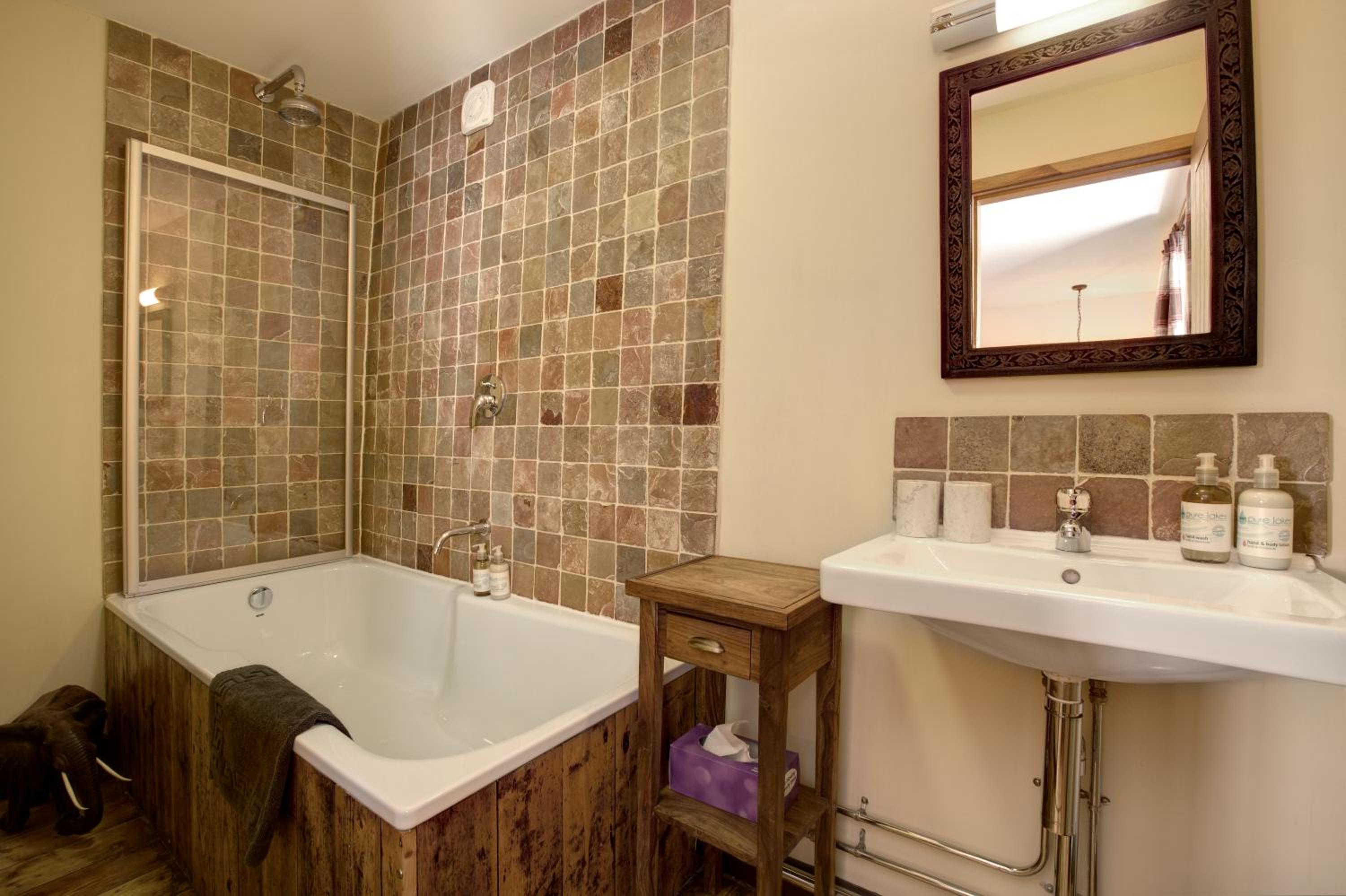 Double or Twin Room photo 3