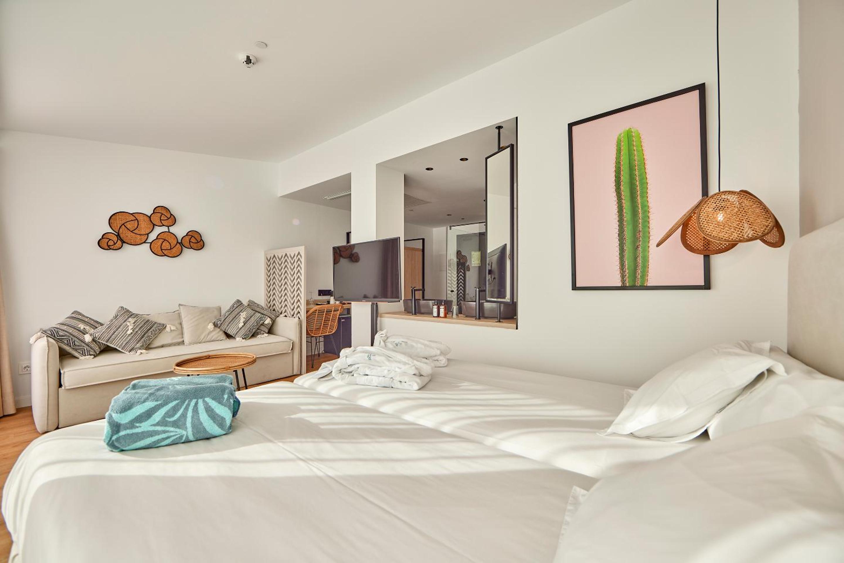 Siesta Suite with Sea View