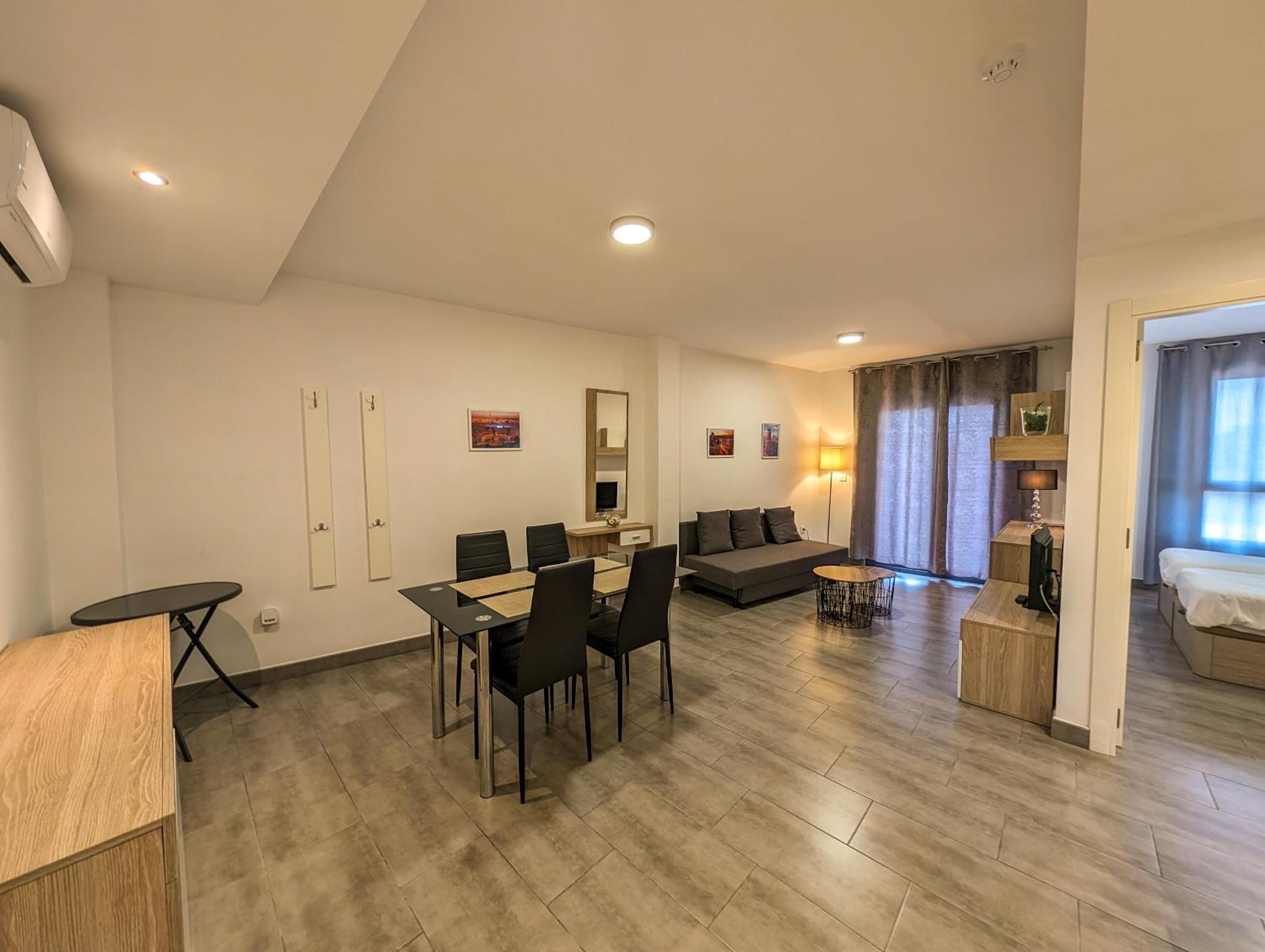 Apartamento con Balcón