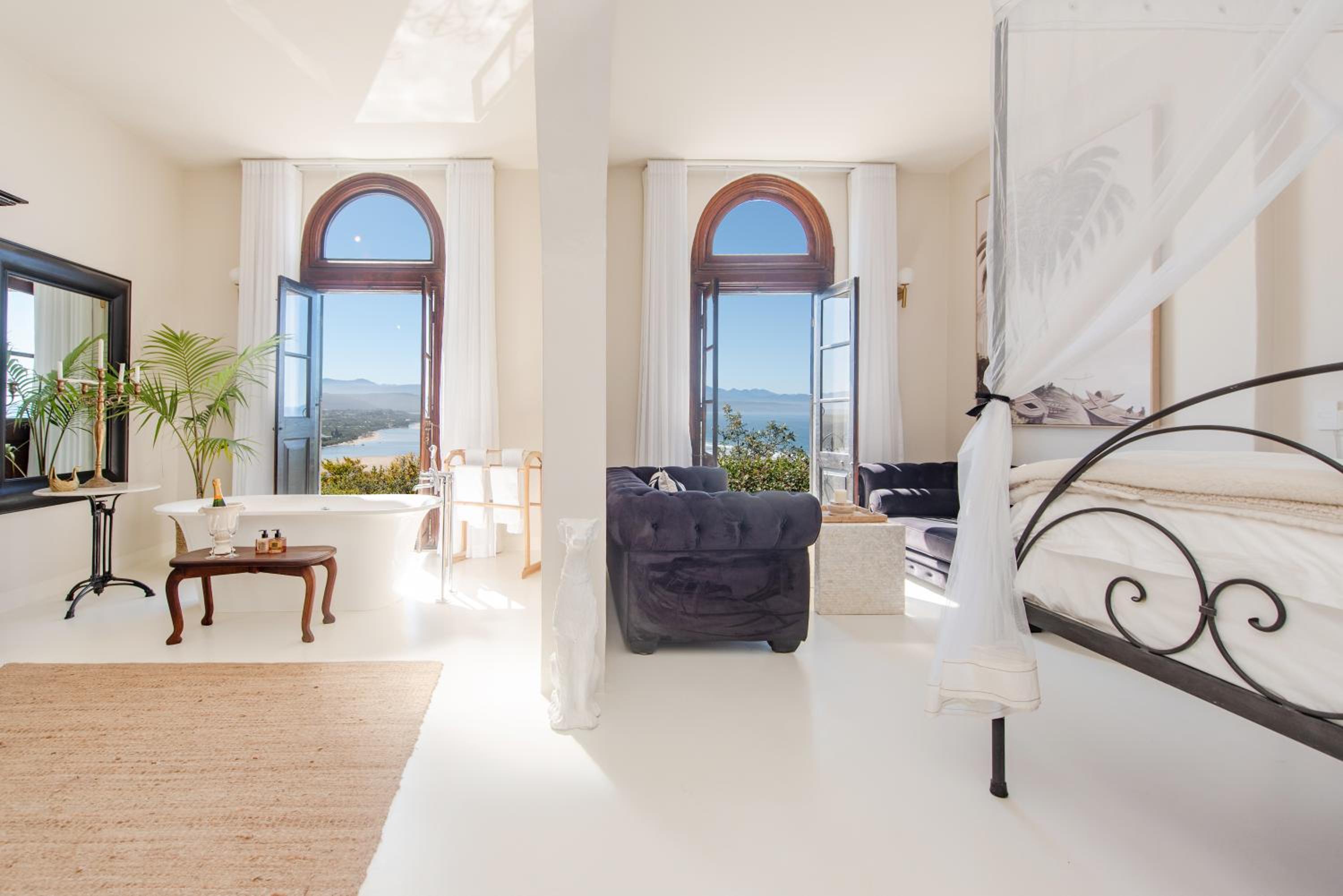 King Suite with Sea View photo 1