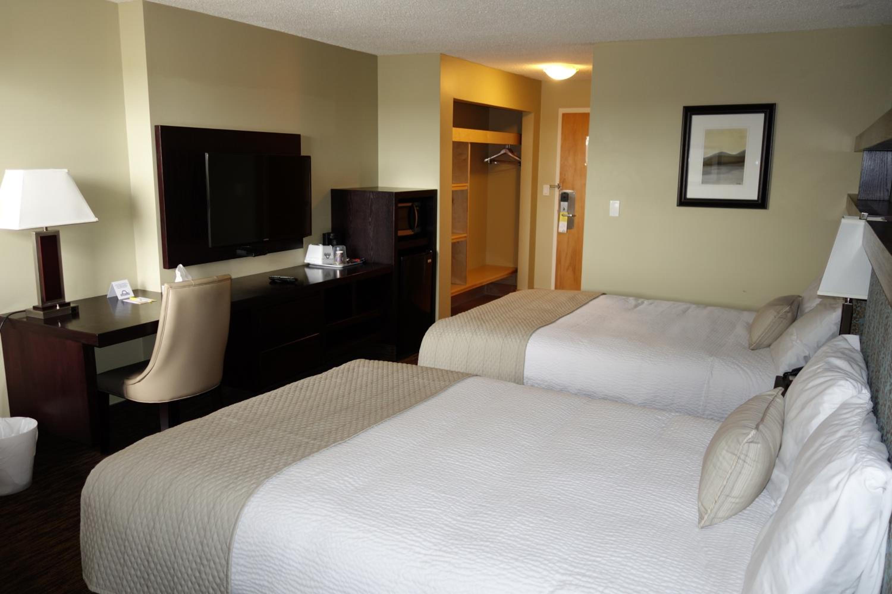 Double Room with Two Double Beds - Non-Smoking photo 2