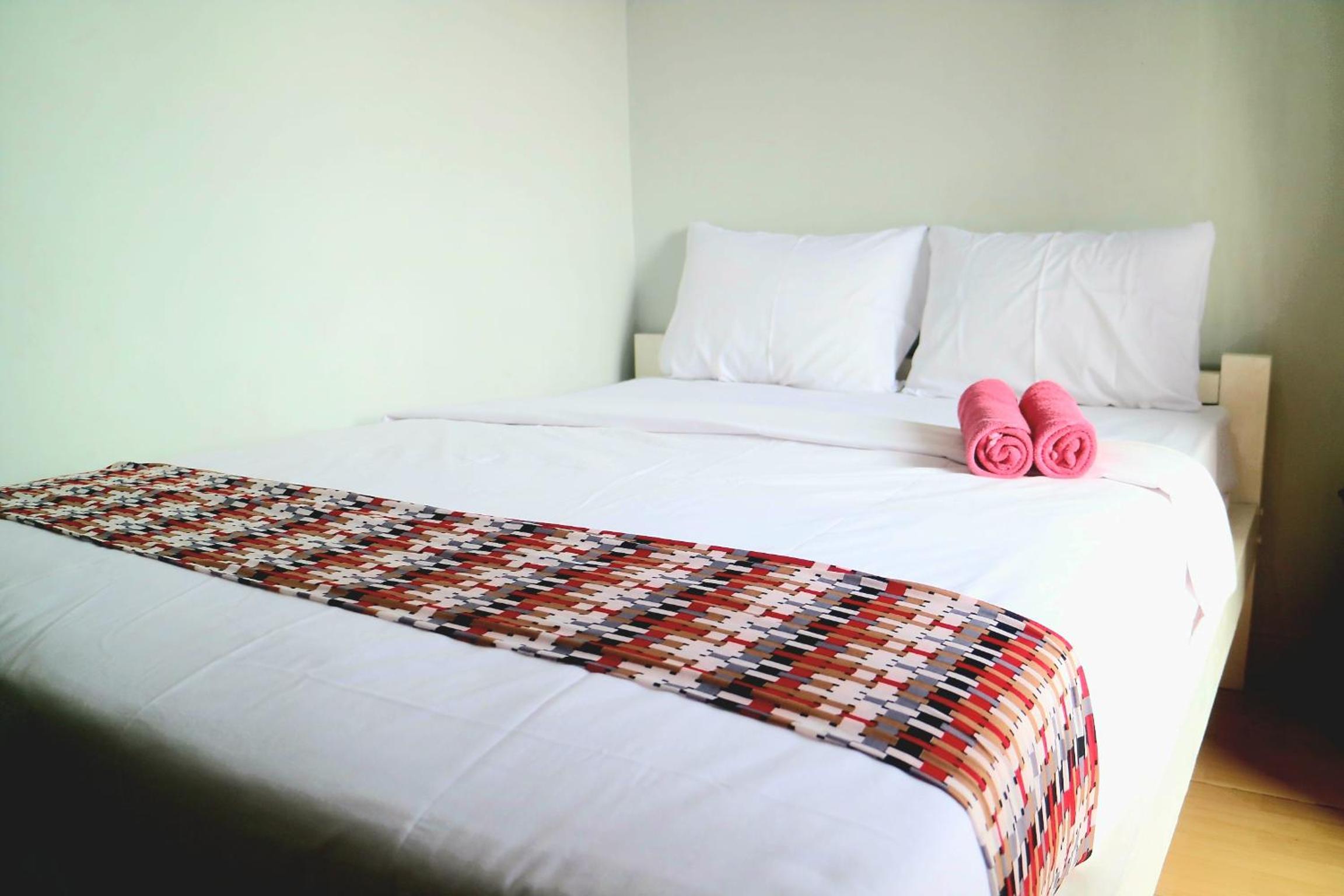 Budget Double Room - Photo 11