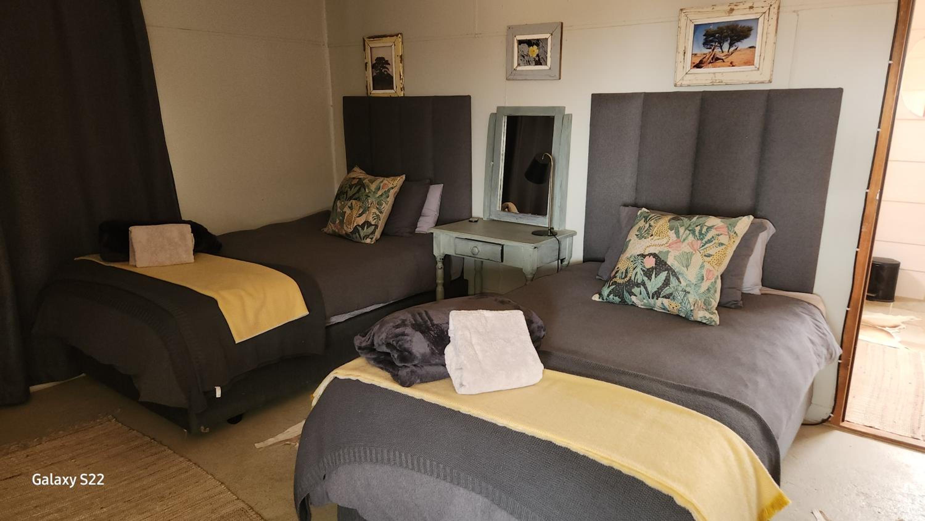 Deluxe Family Room photo 2