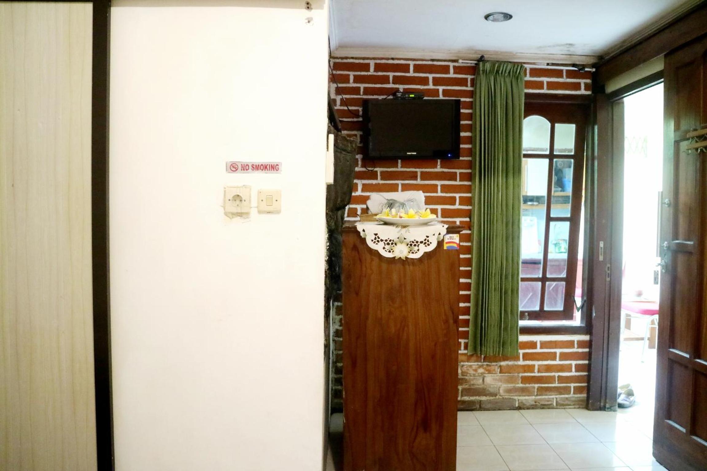 Triple Room with Garden View - Photo 11