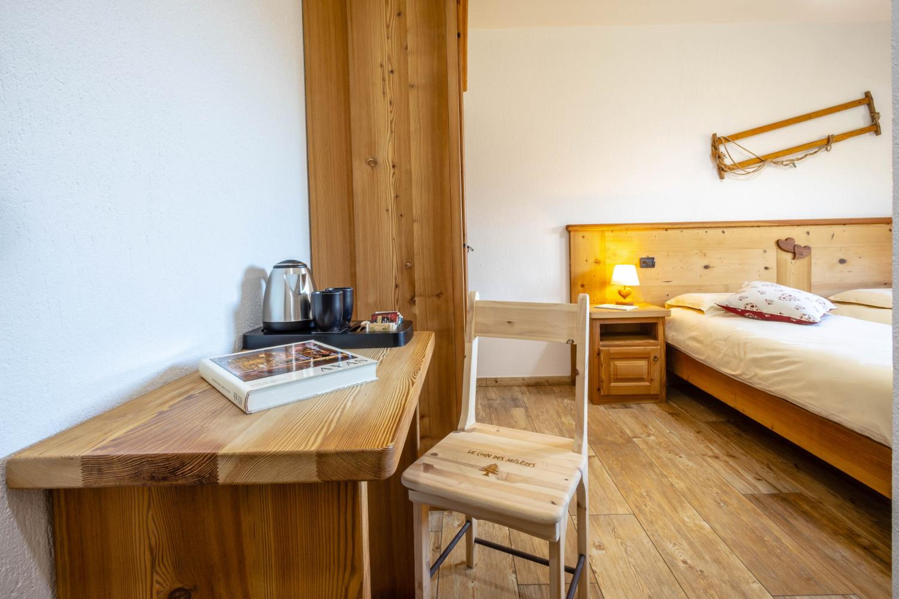 Standard Double Room photo 3