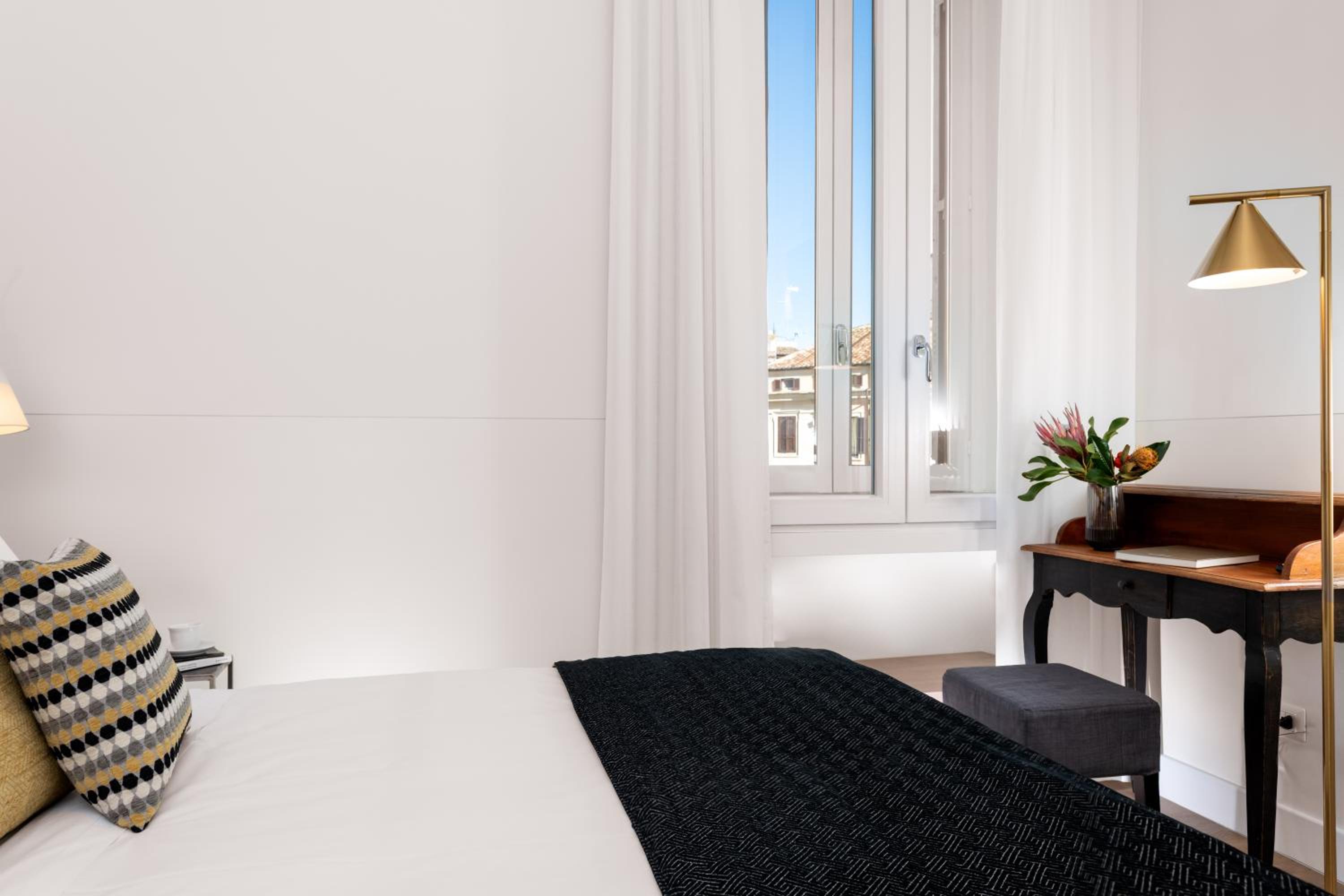 Small Double Room photo 2