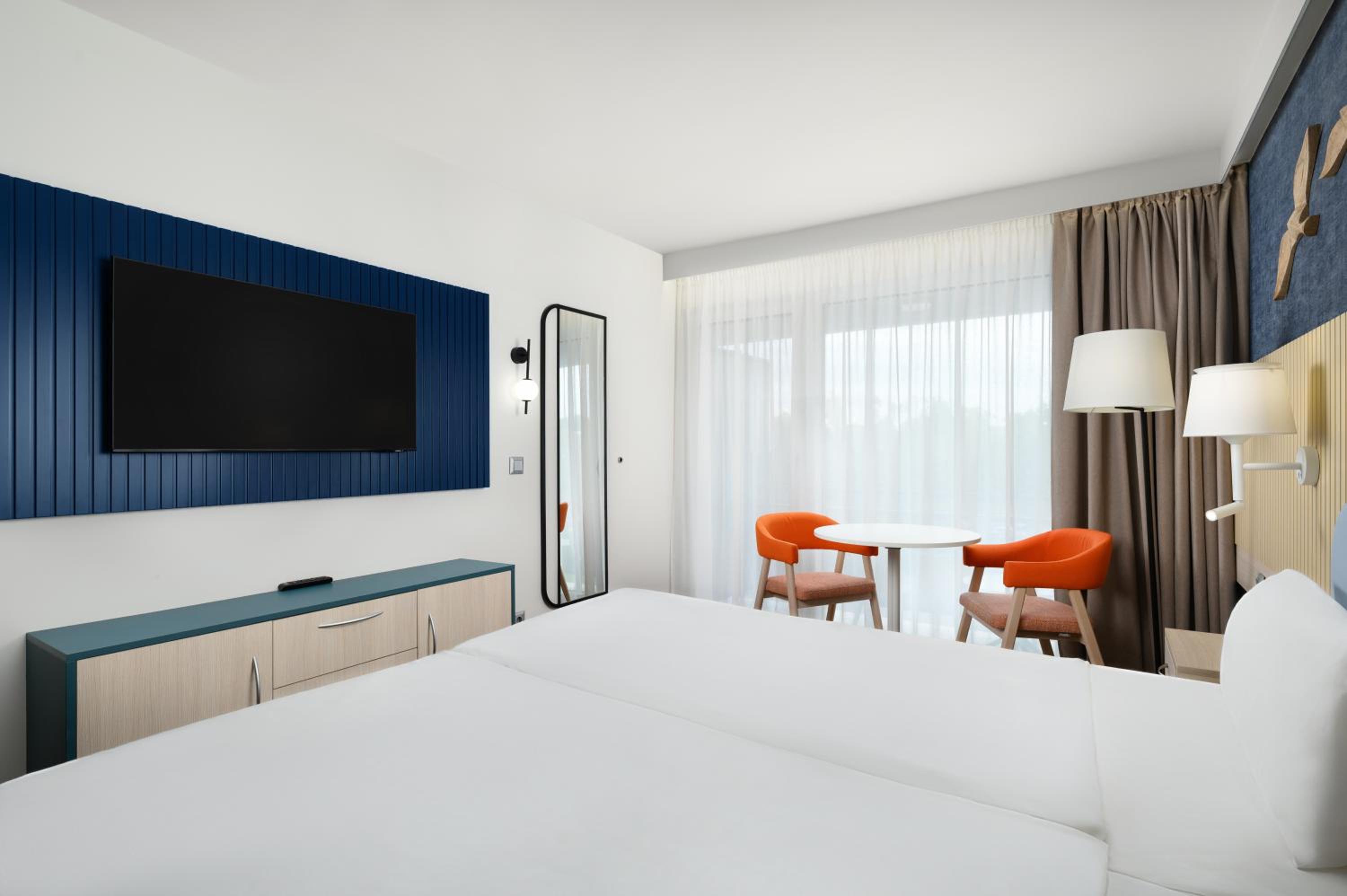 Premium Double or Twin Room - Newly Refurbished photo 3