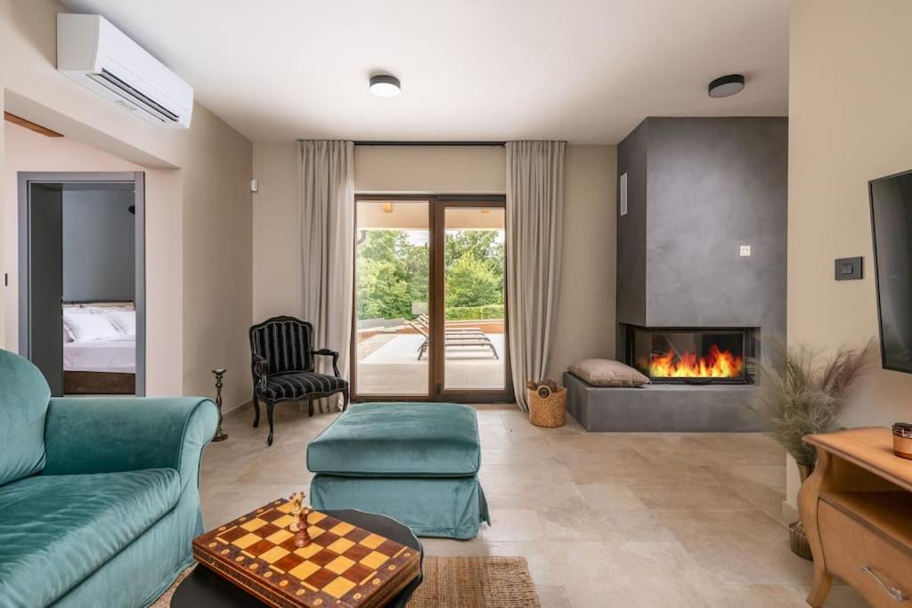 Three-Bedroom Villa photo 1
