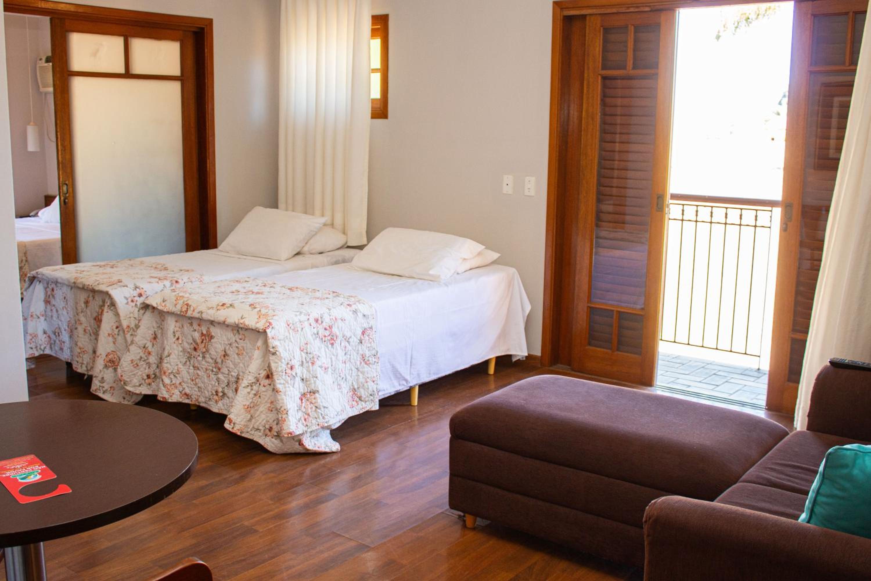 King Suite with Spa Bath photo 2