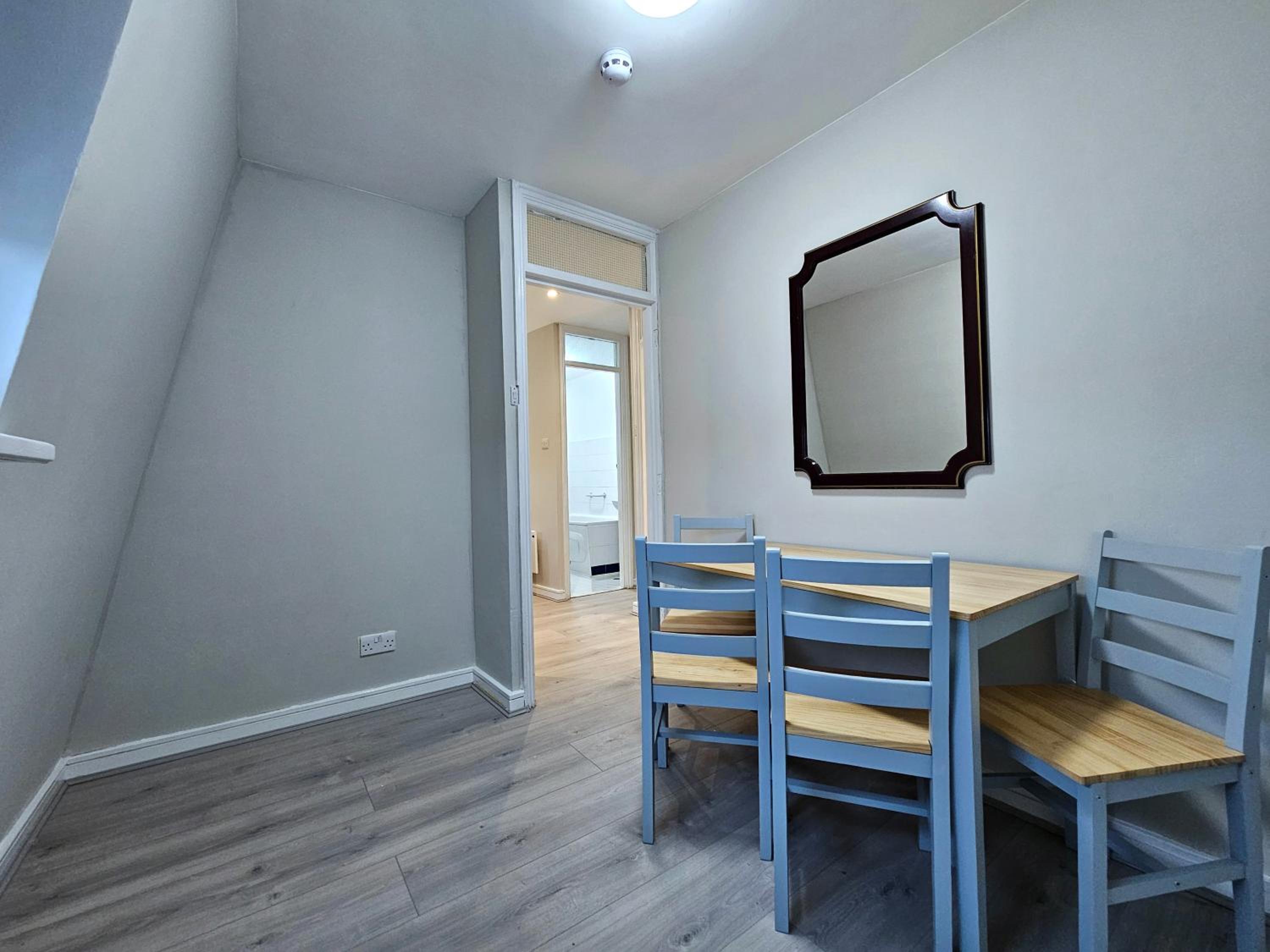  Deluxe Double Room (No Windows) photo 3