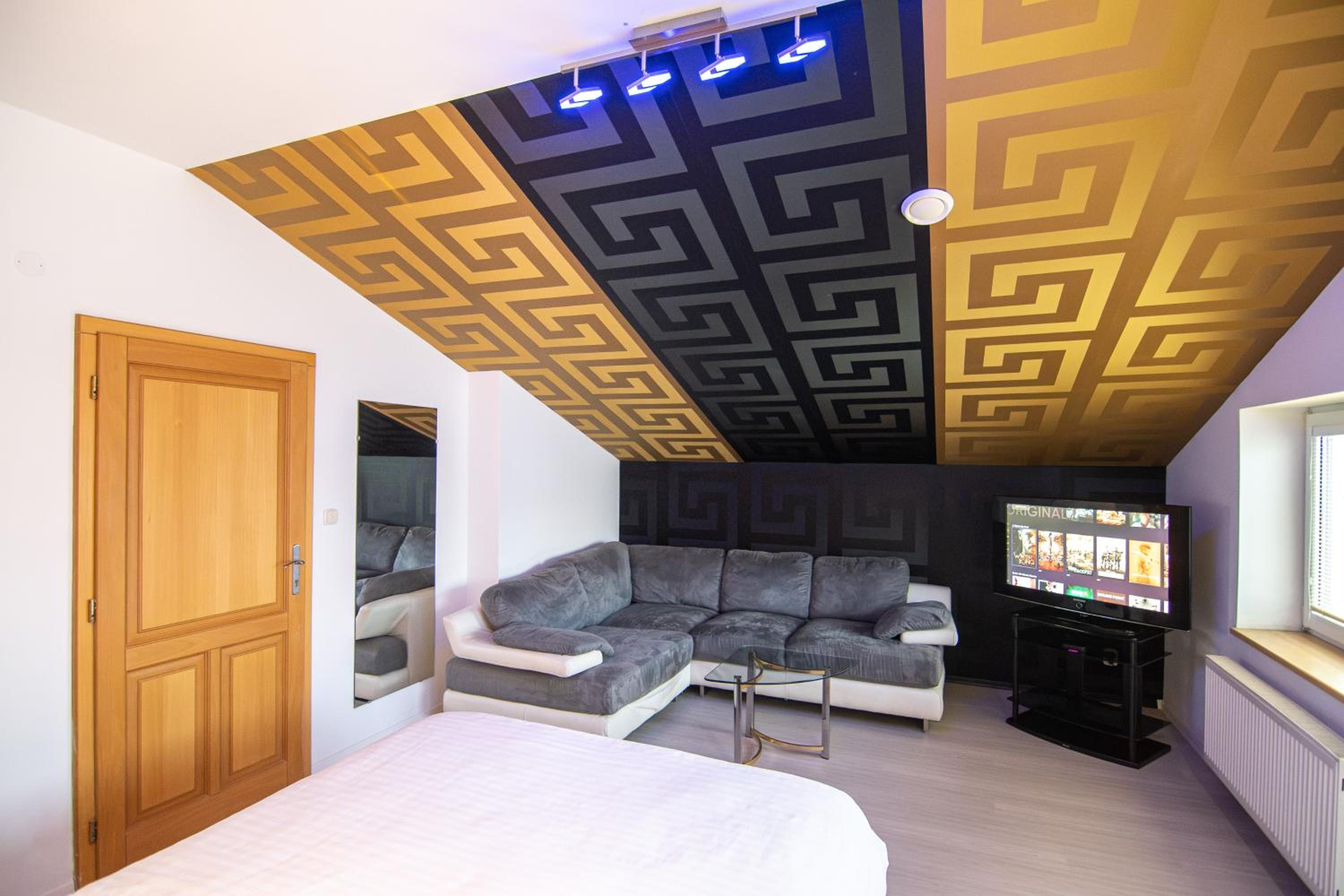 Superior Apartment photo 3