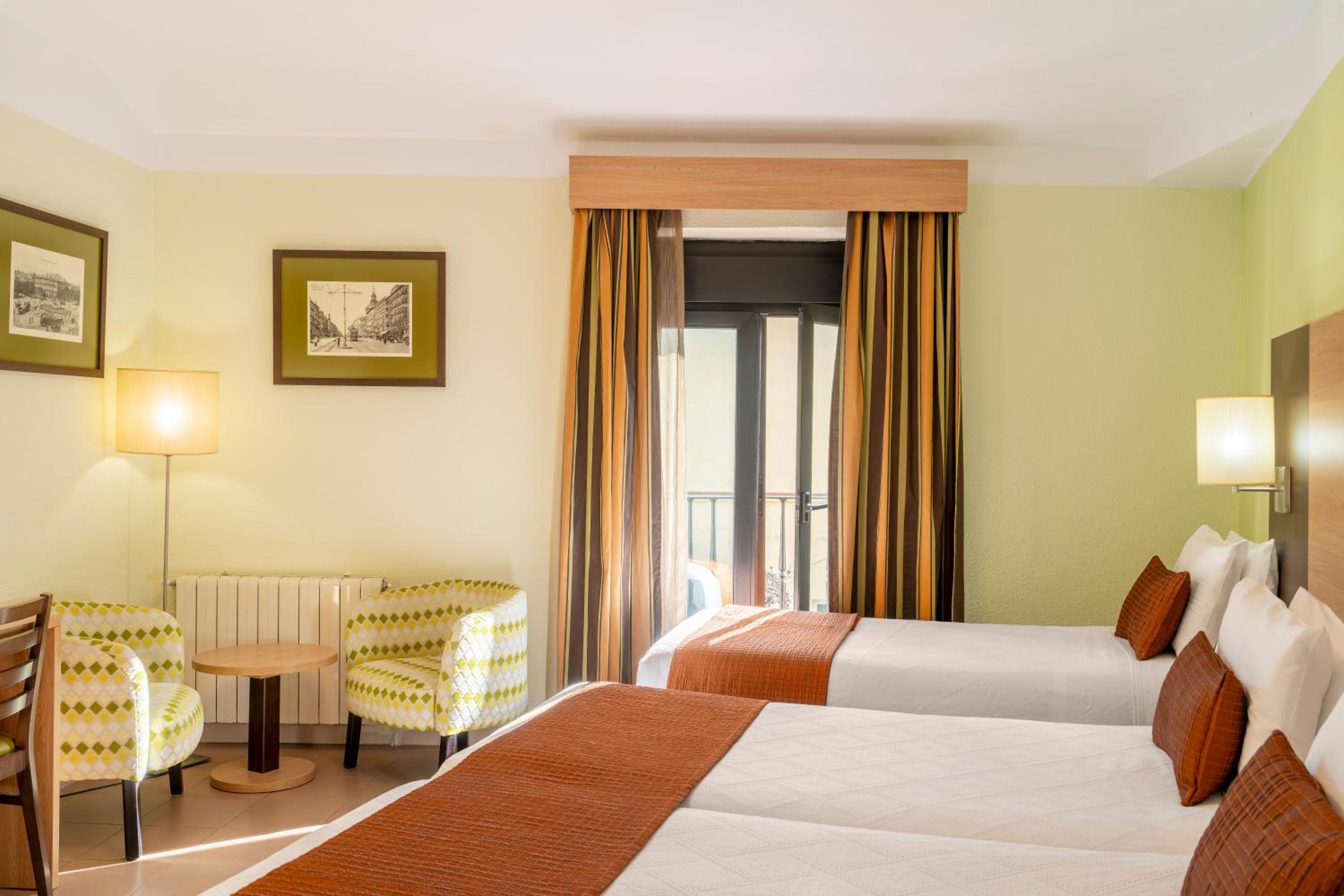 Triple Room - Photo 1