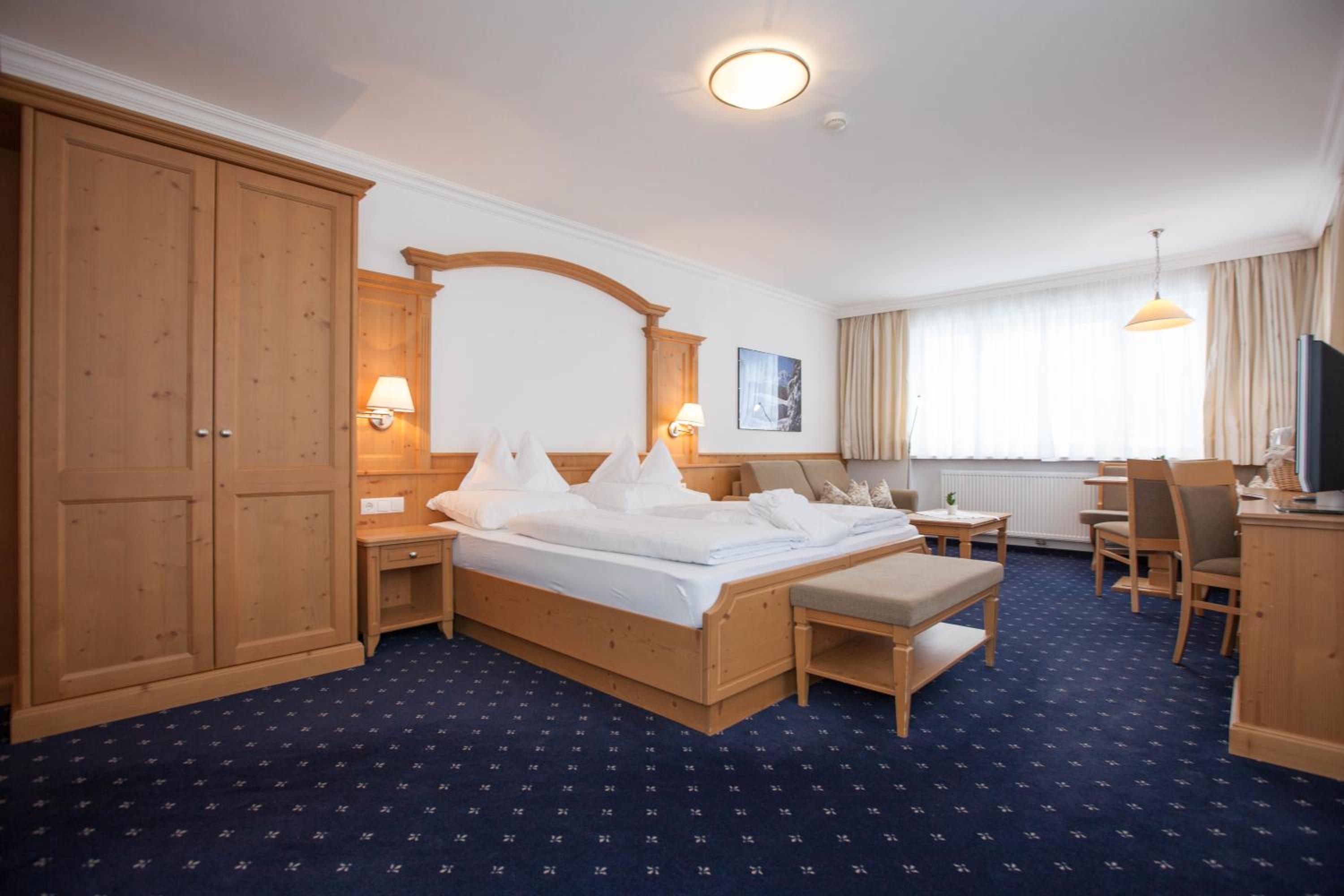 Superior Double Room - Photo 9