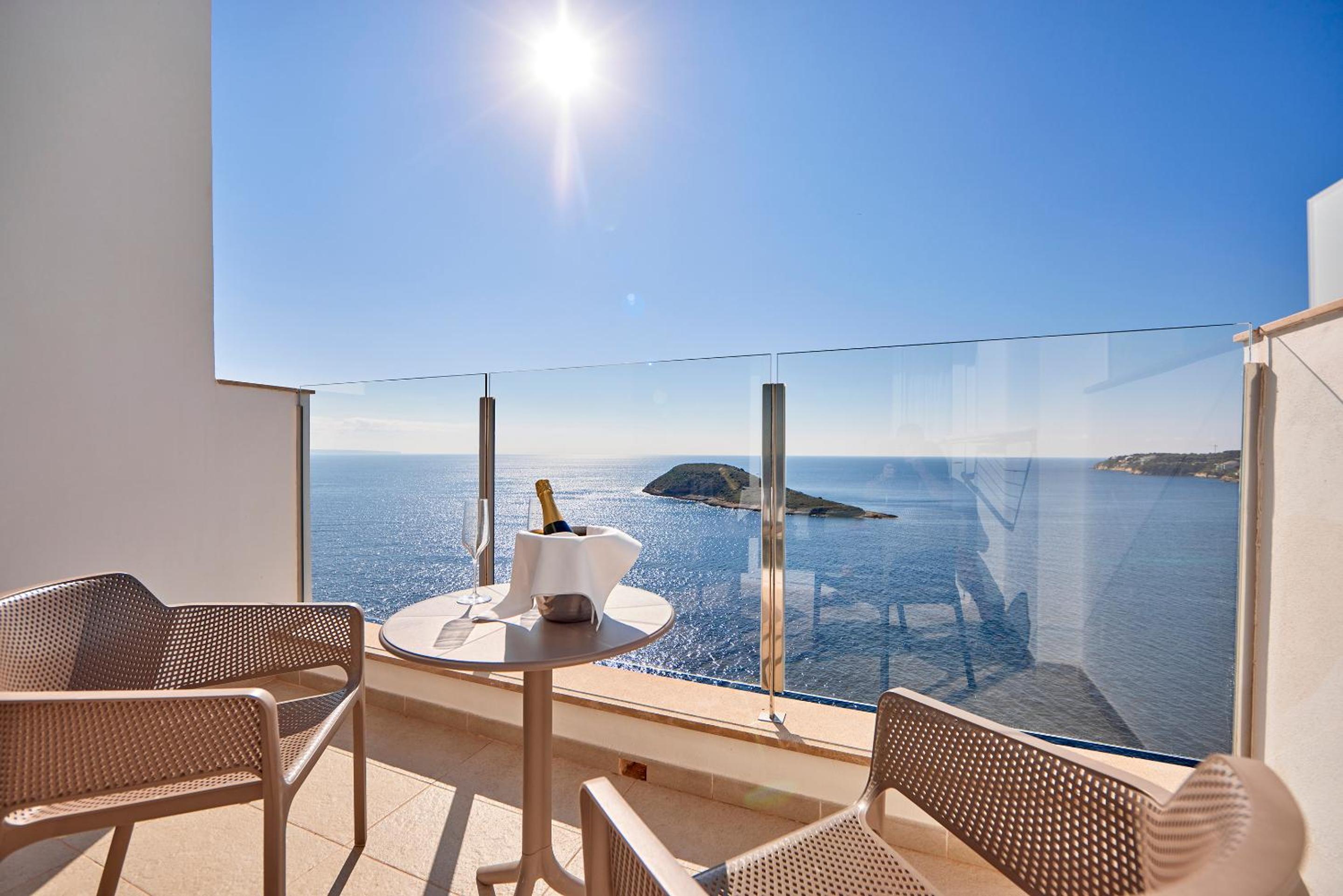 Start Me Up Suite with Sea View - Photo 11