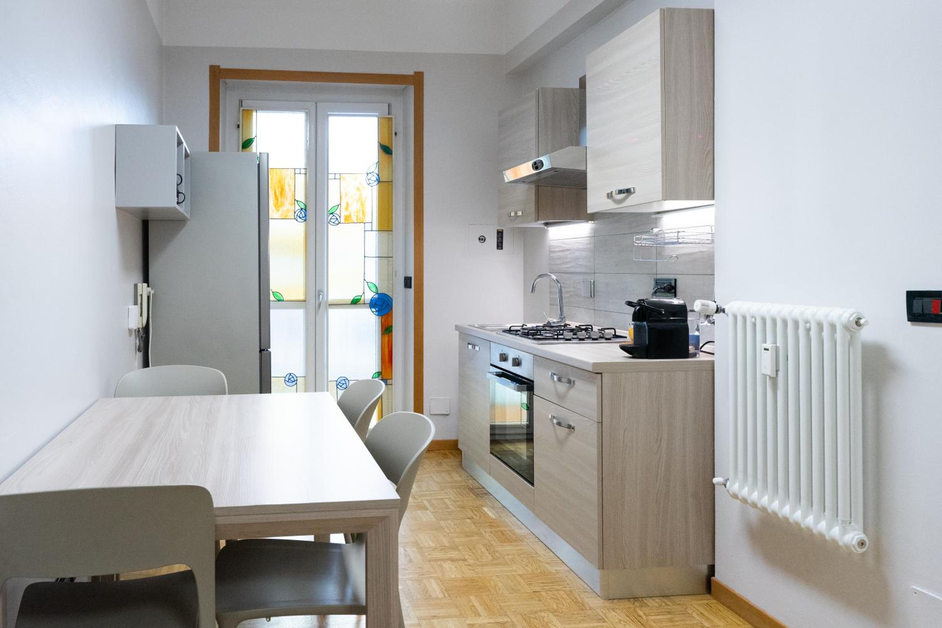 Apartment - Photo 32