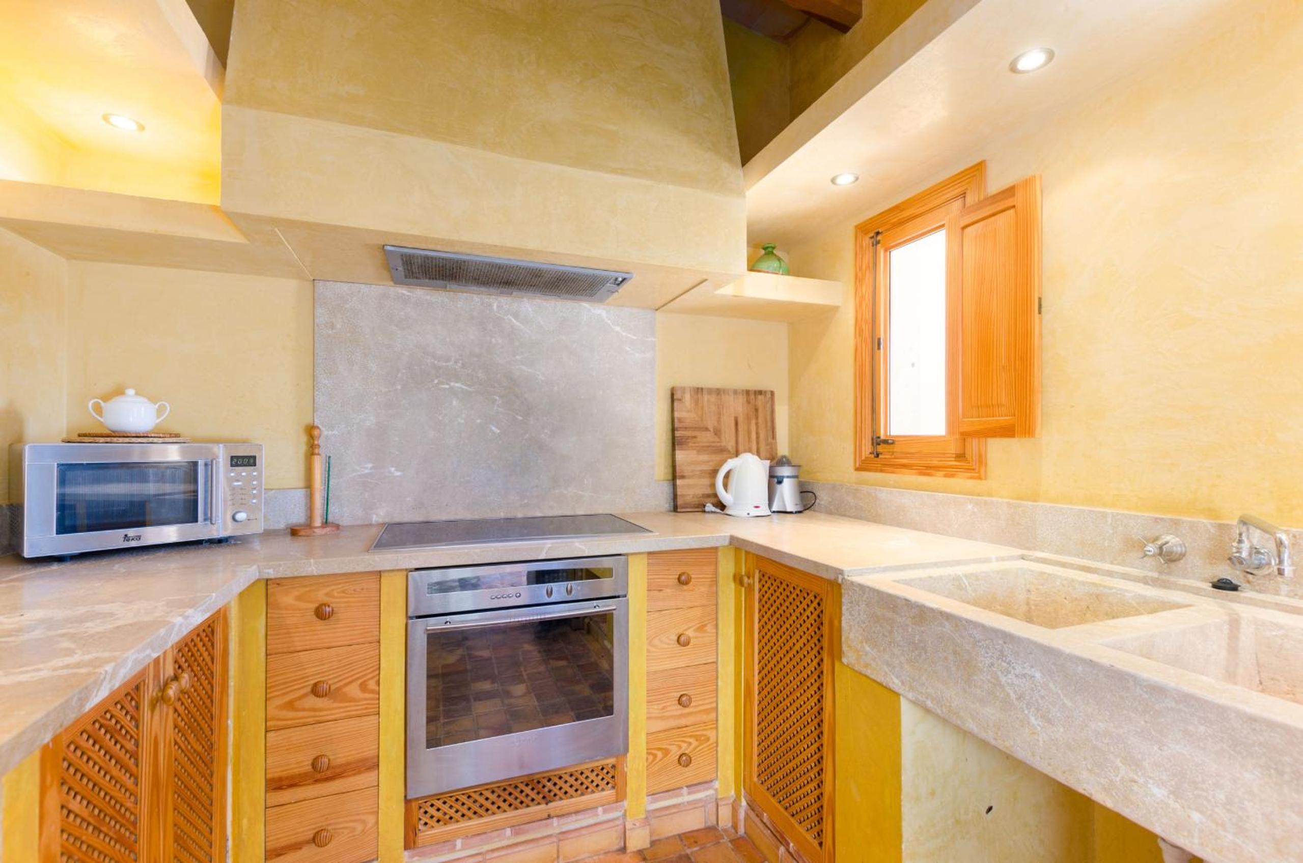 Three-Bedroom House photo 3