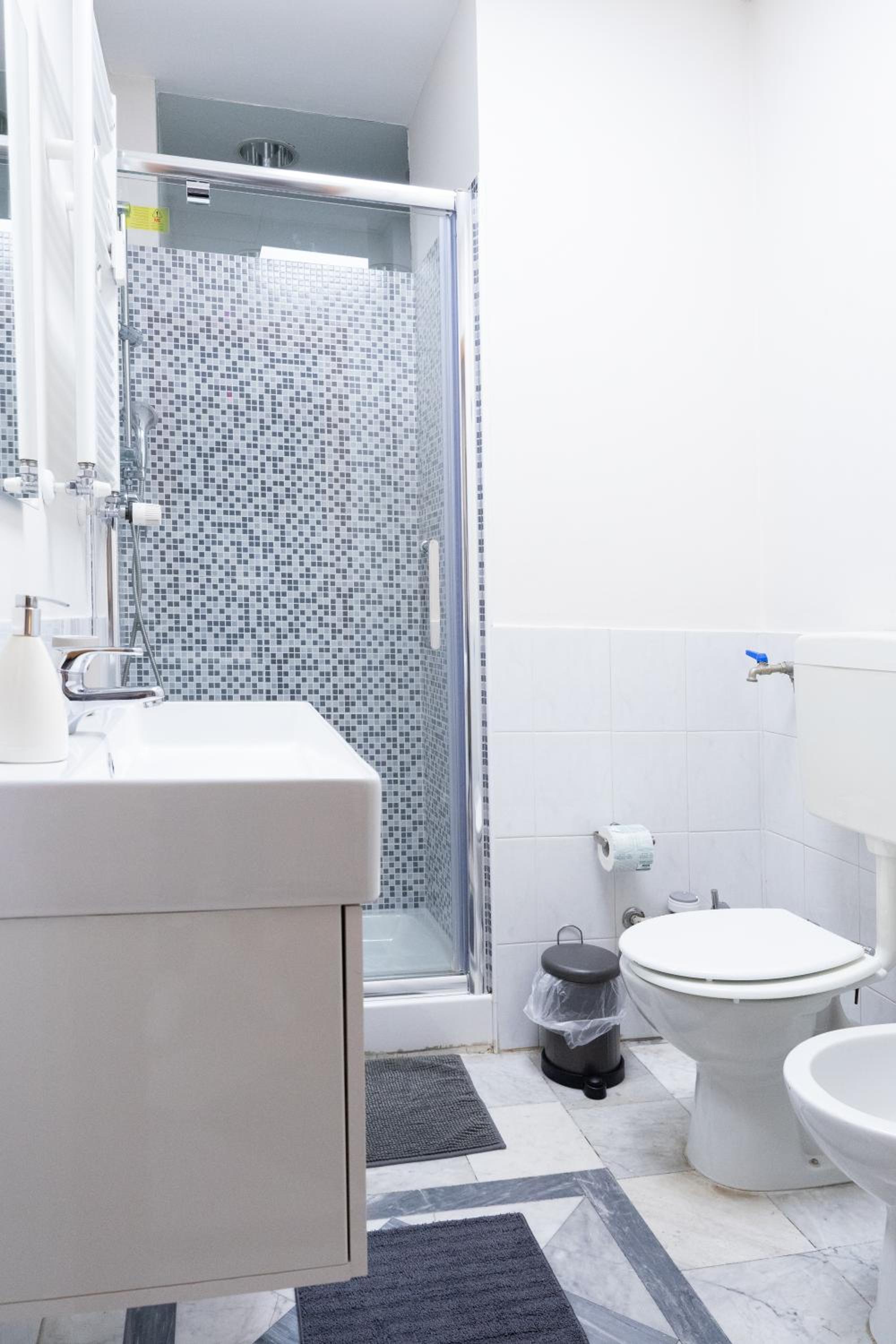 Apartment - Photo 8
