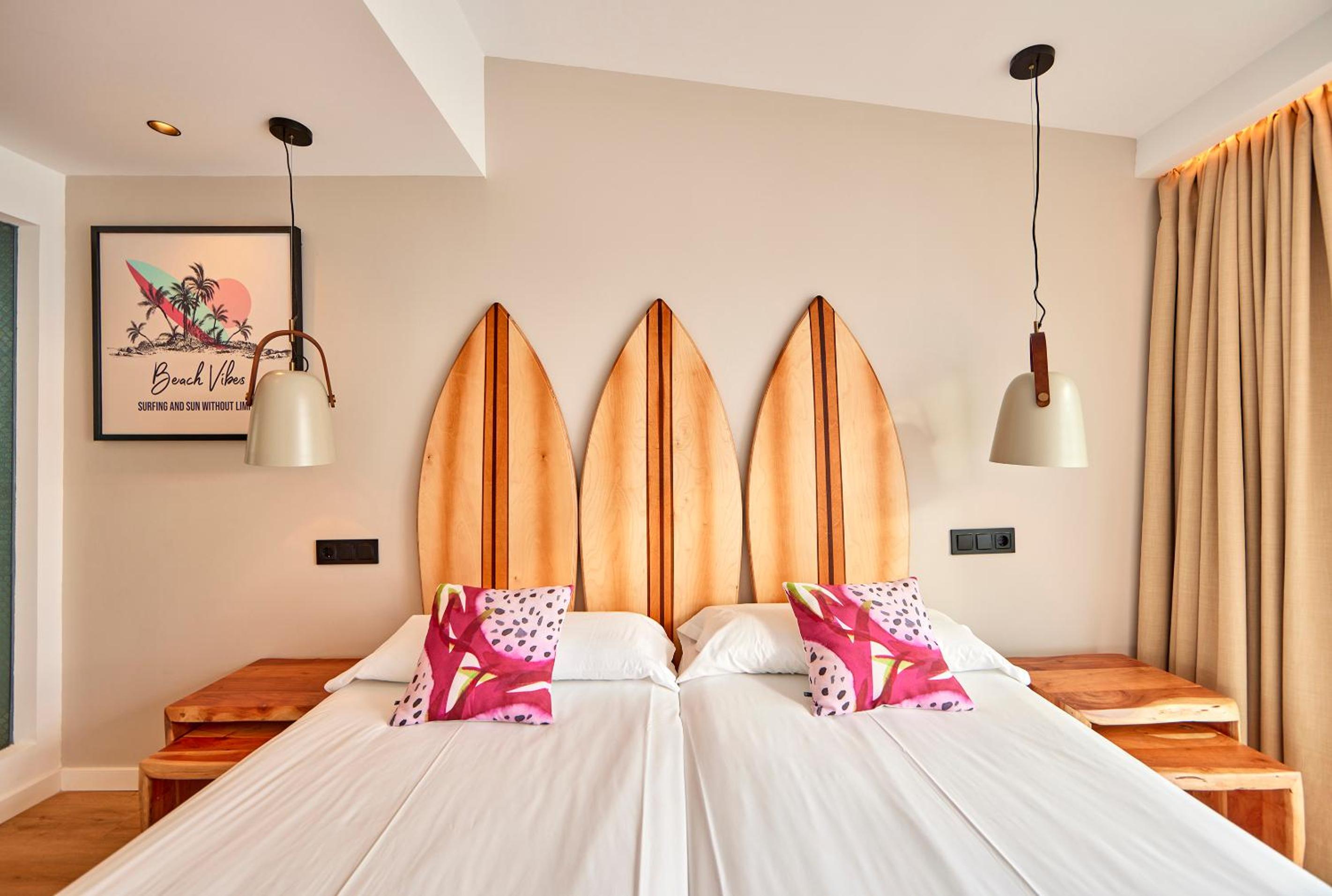 Hang Loose Suite with Sea View - Photo 7