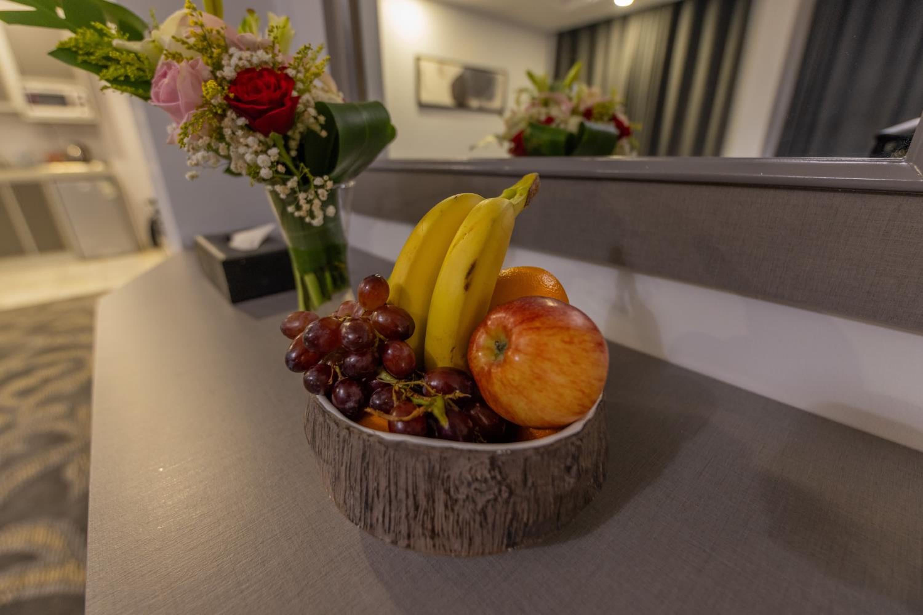 Standard Twin Room - Photo 9