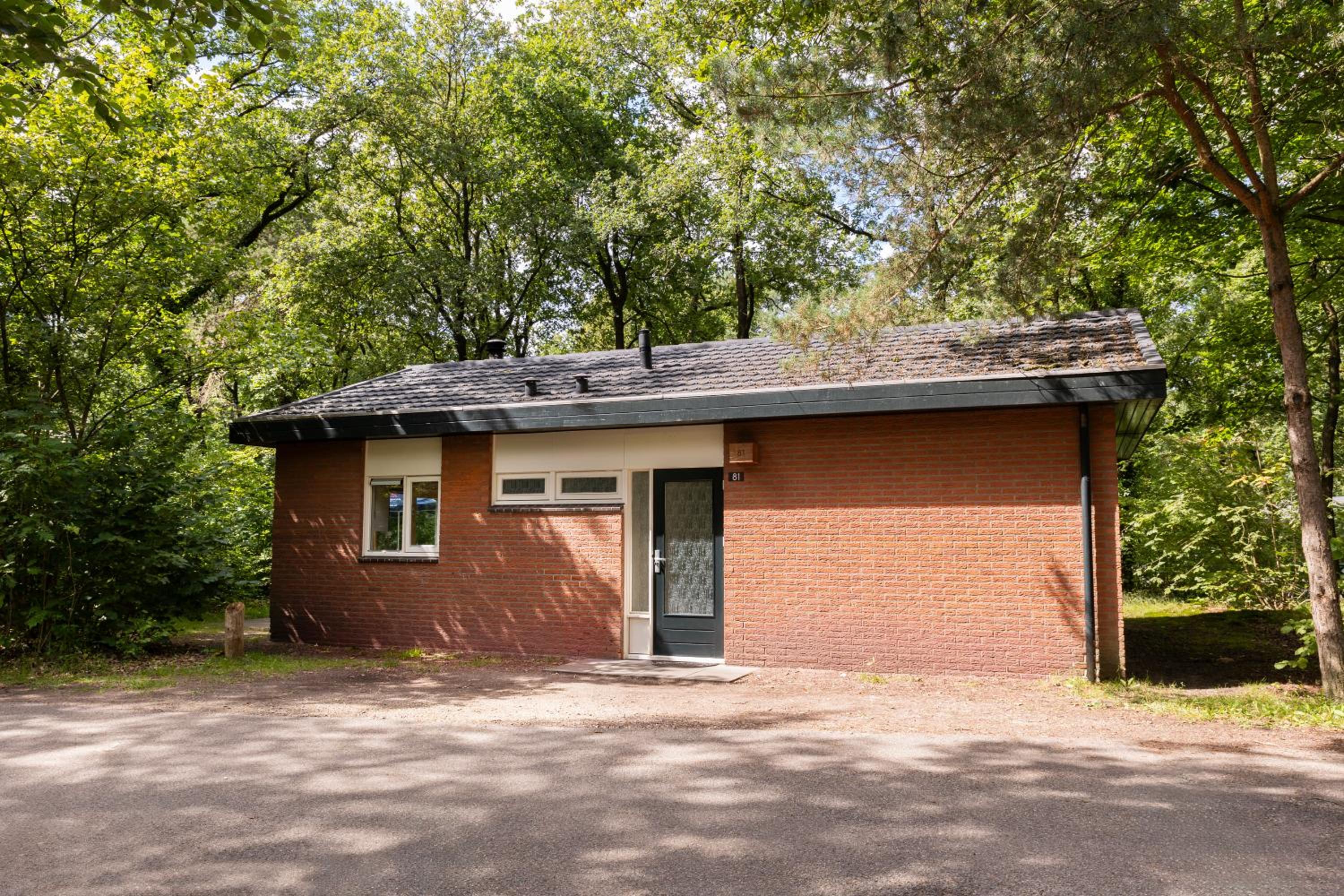 Three-Bedroom Bungalow photo 1