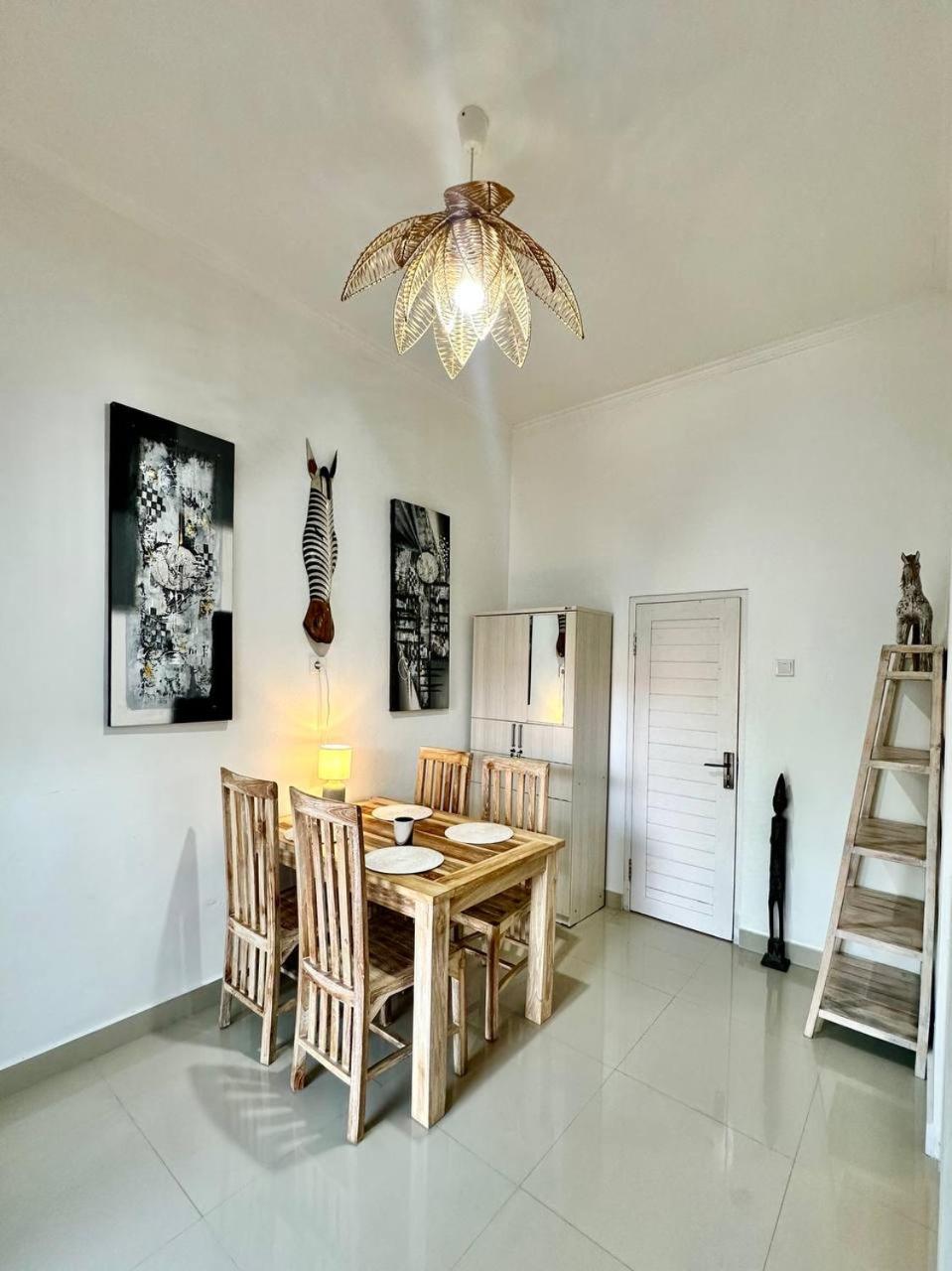 Villa photo 3