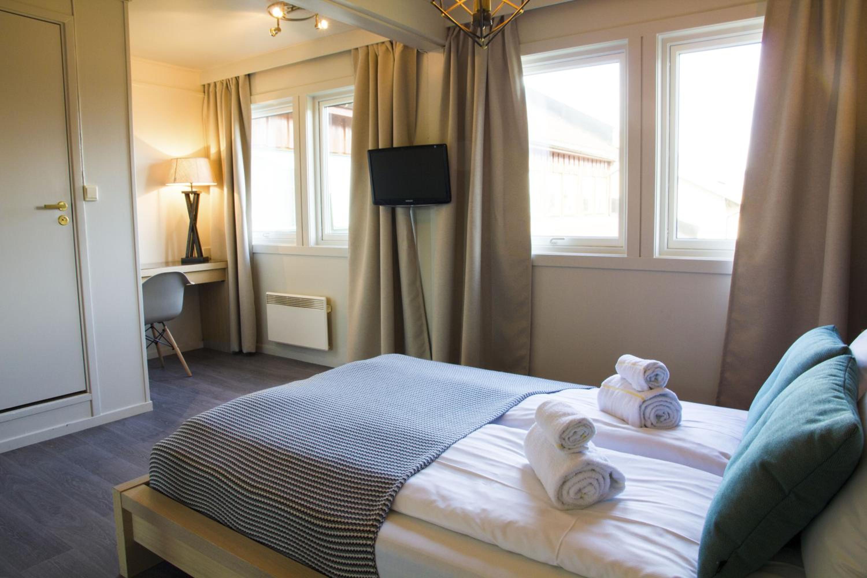 Double Room - Photo 10