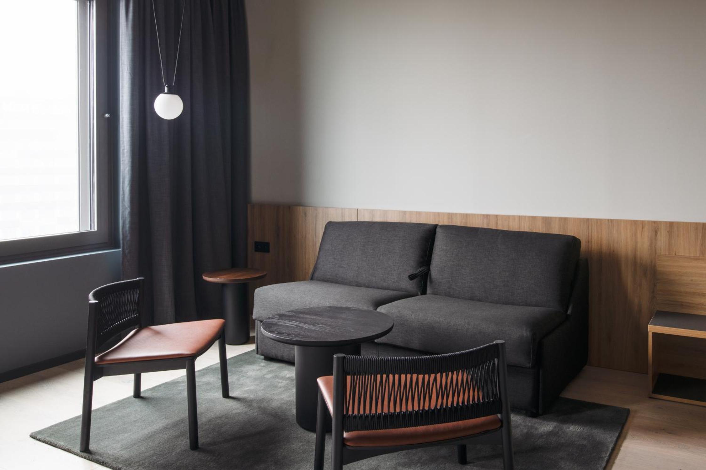 Deluxe Family Room - Photo 4