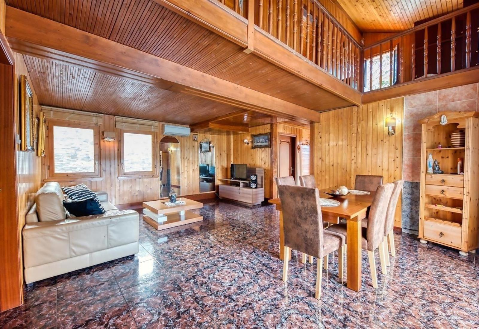 Villa con vistas al jardín