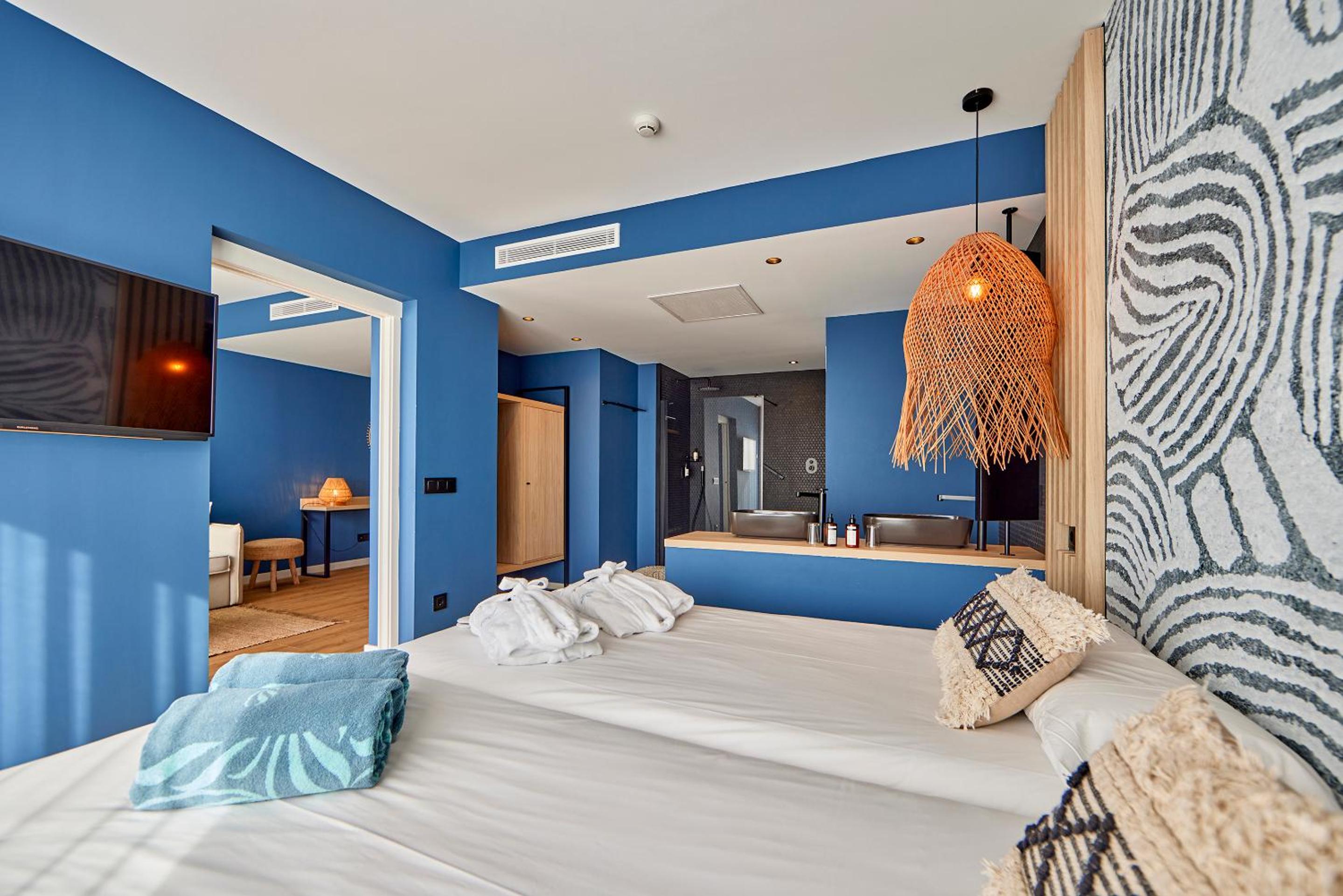  Cozy Suite with Sea View - Photo 10