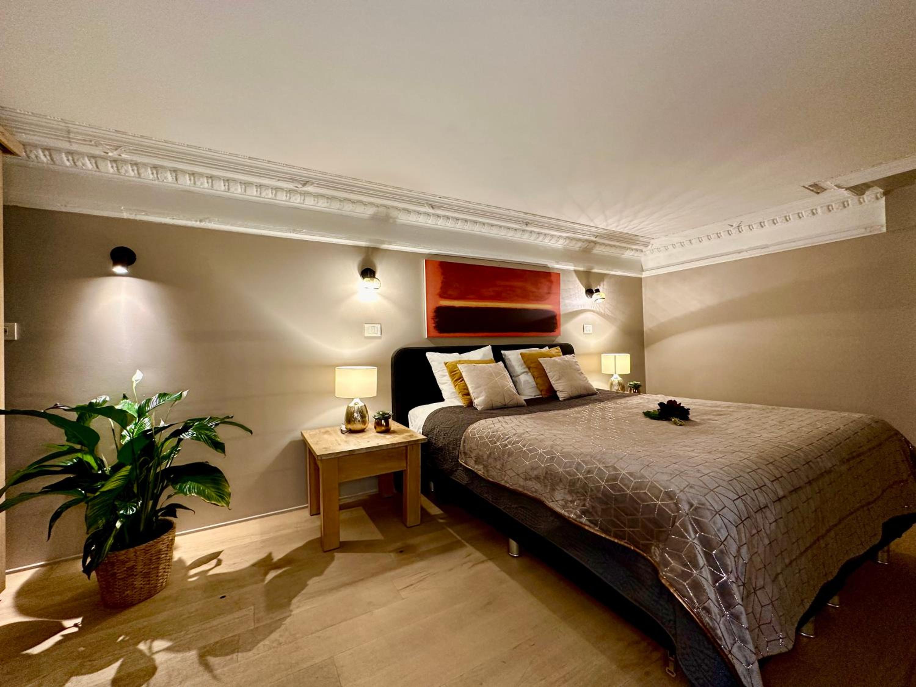 Suite - Photo 4
