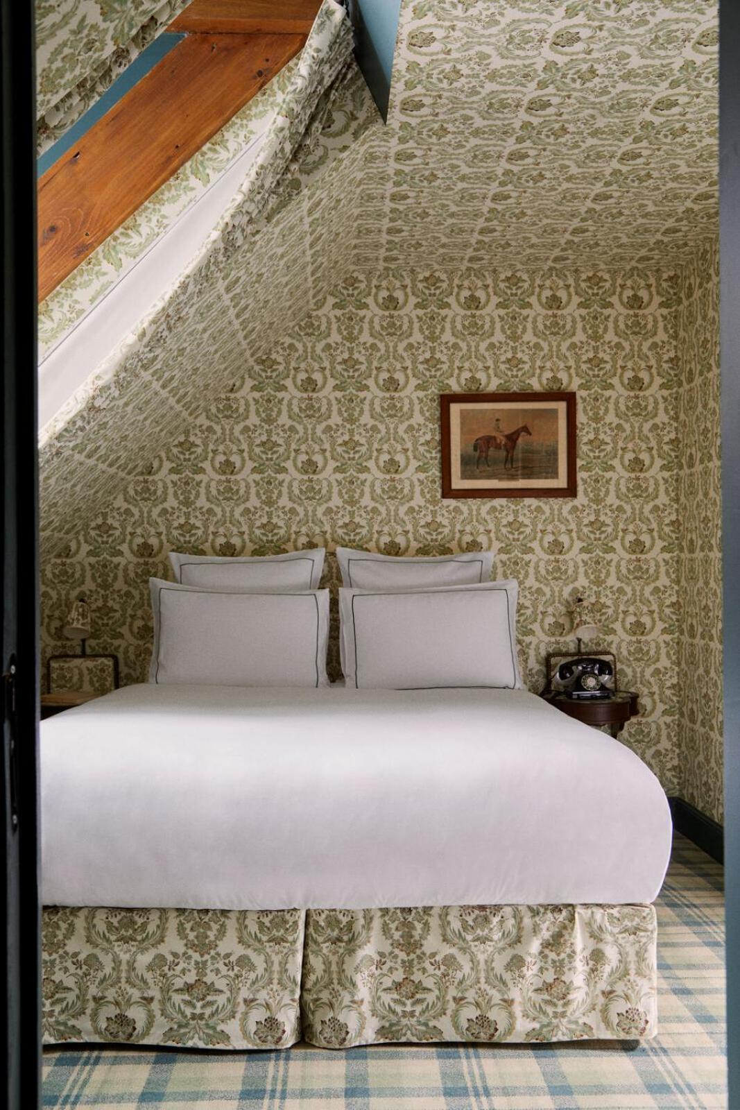 LES HARAS – COSY ROOM, 1 Queen bed, attic room - Photo 4