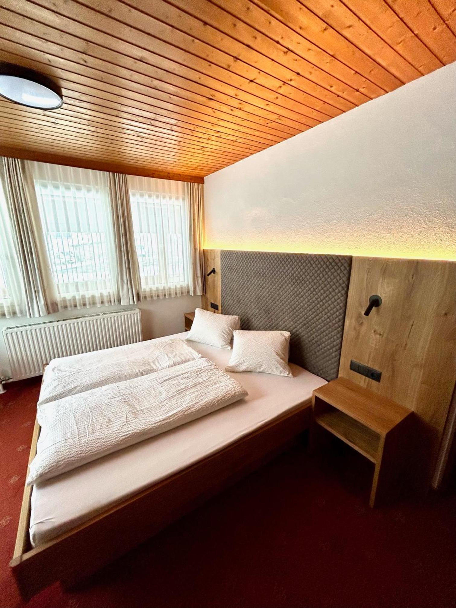 Double Room with Mountain View photo 3