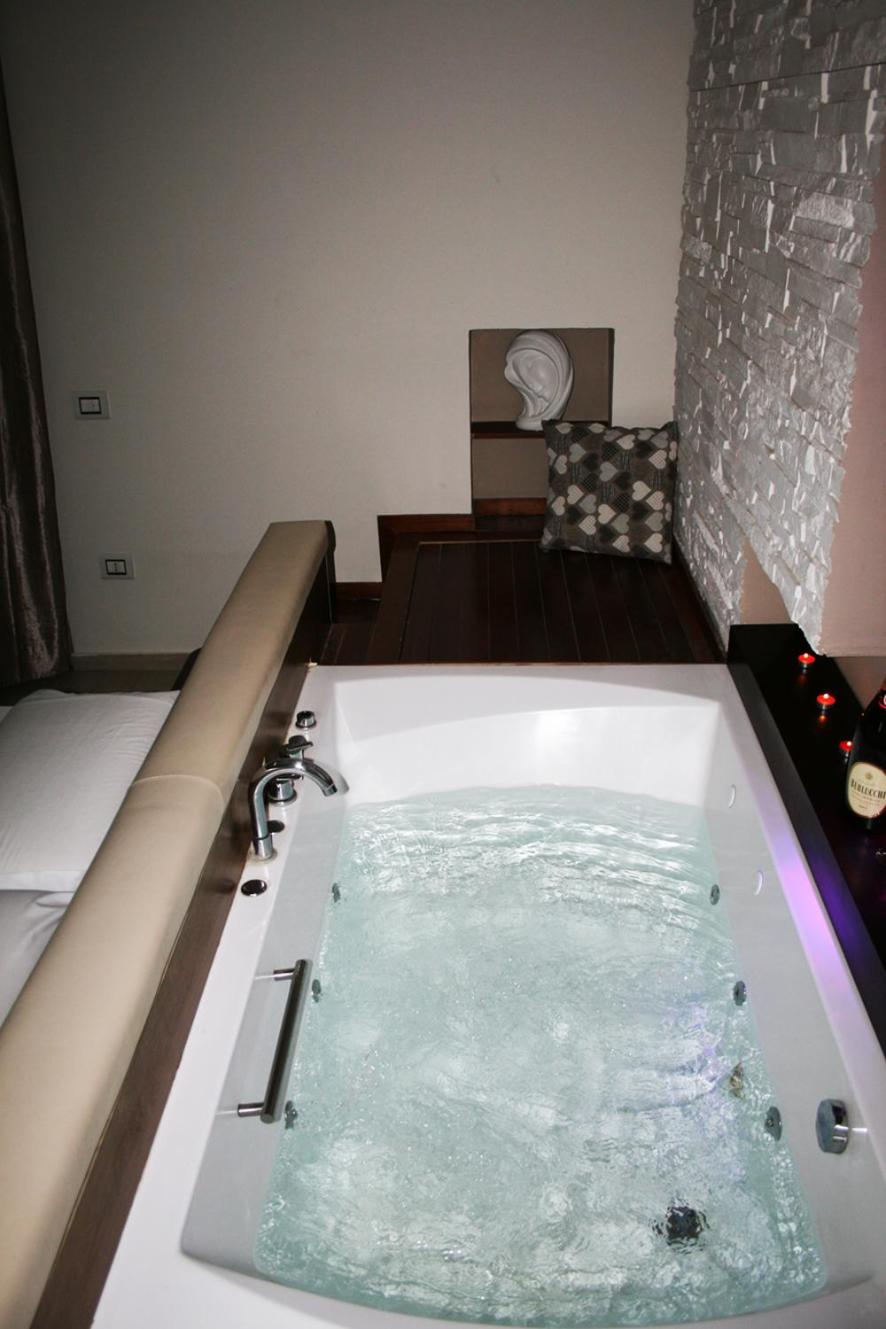 King Room with Spa Bath (Dofra) photo 3