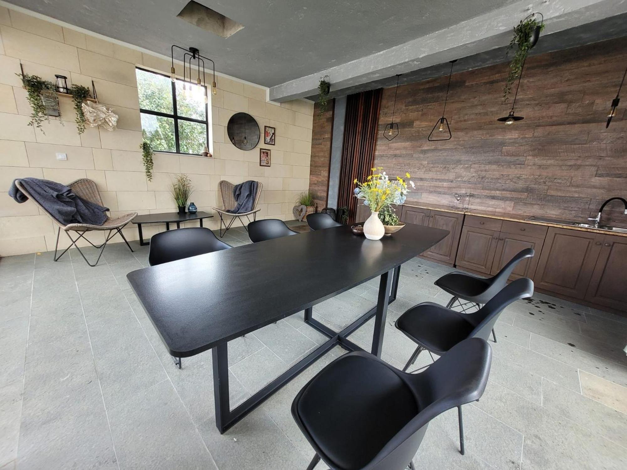 Two-Bedroom House - Photo 9