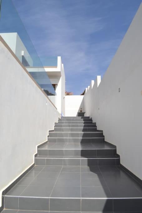 Three-Bedroom Villa photo 2