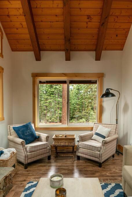 Four-Bedroom House photo 2