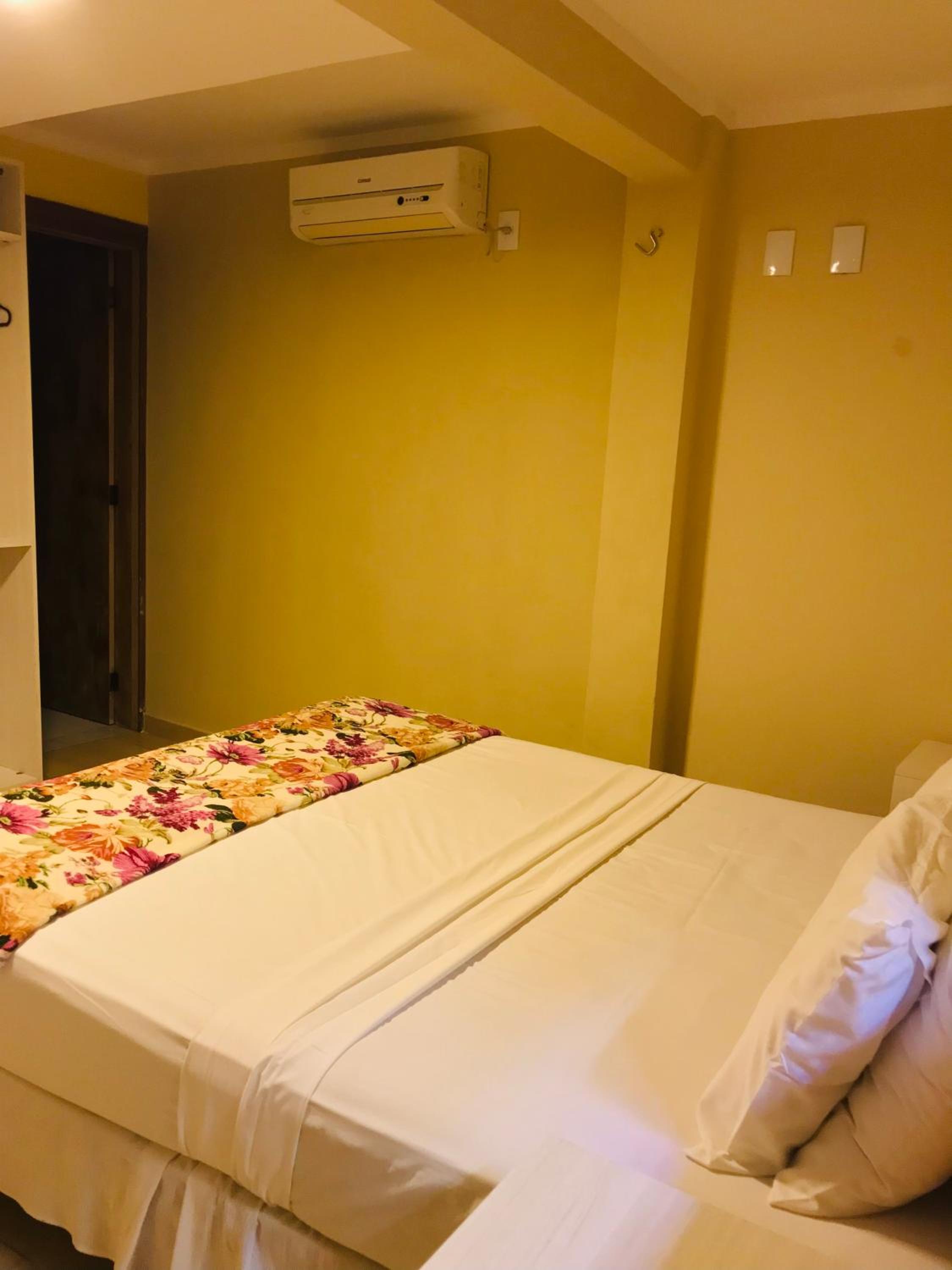 Deluxe Room - Photo 43