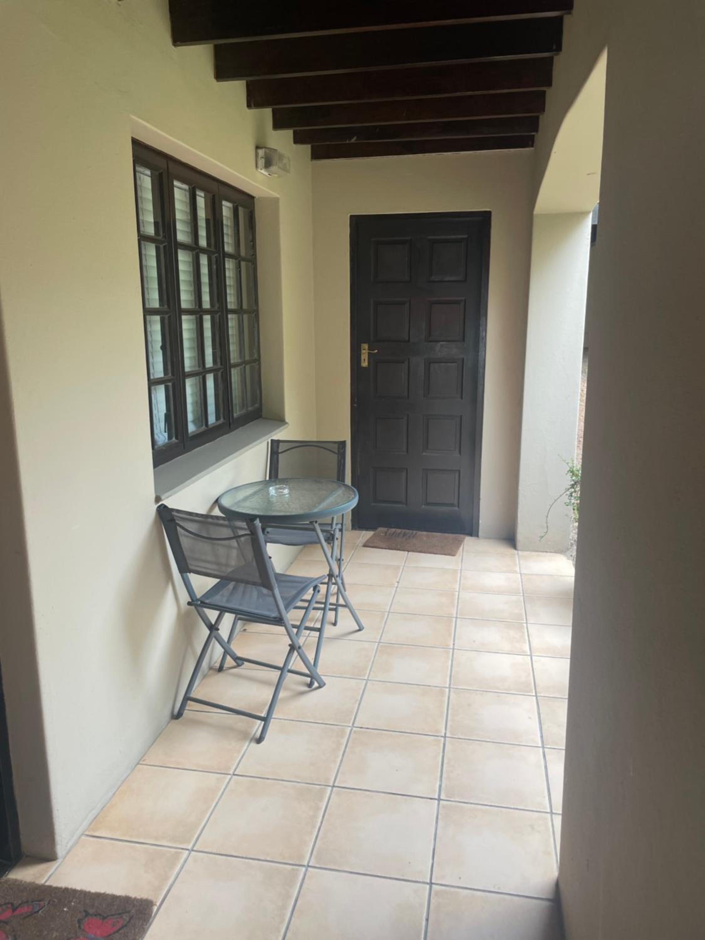 Deluxe Double Room - Photo 15
