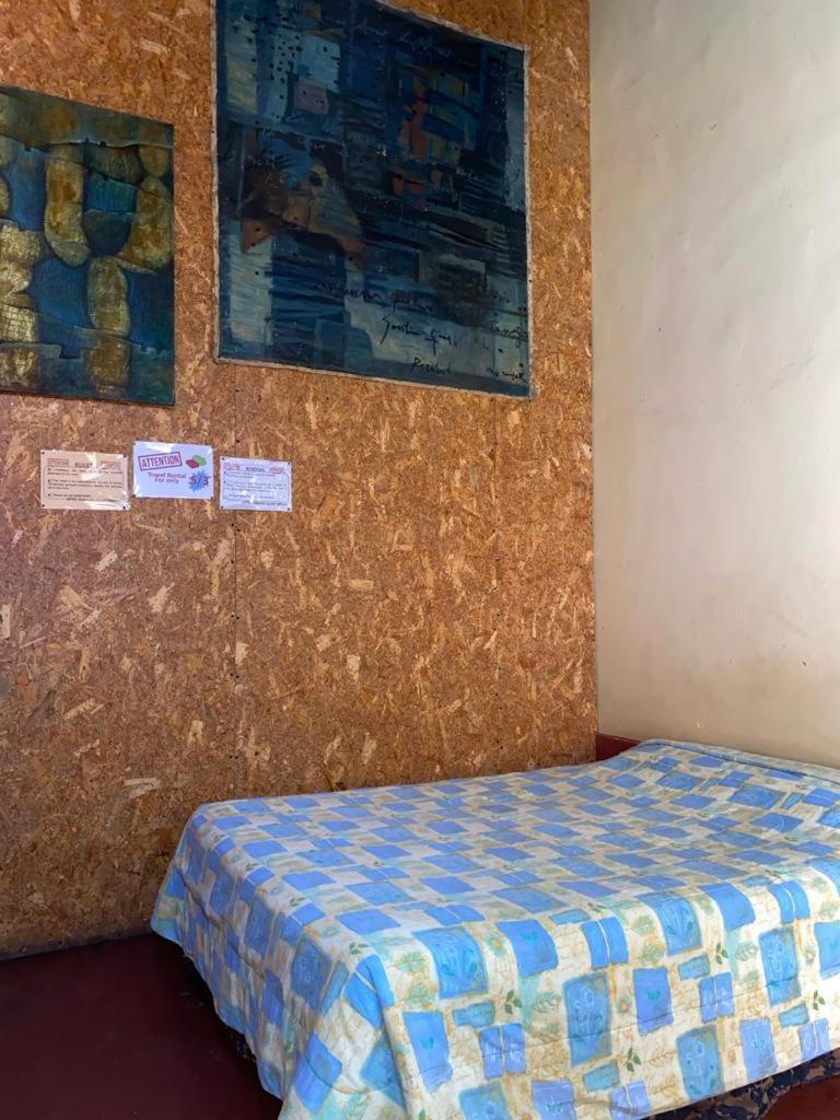 Double Room with Shared Bathroom photo 3