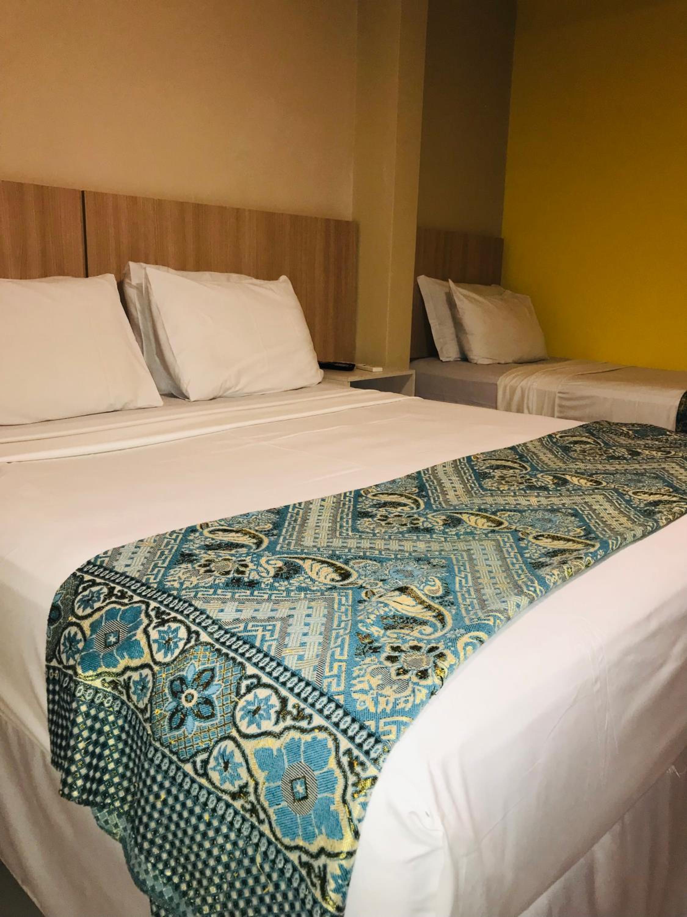 Deluxe Room - Photo 2