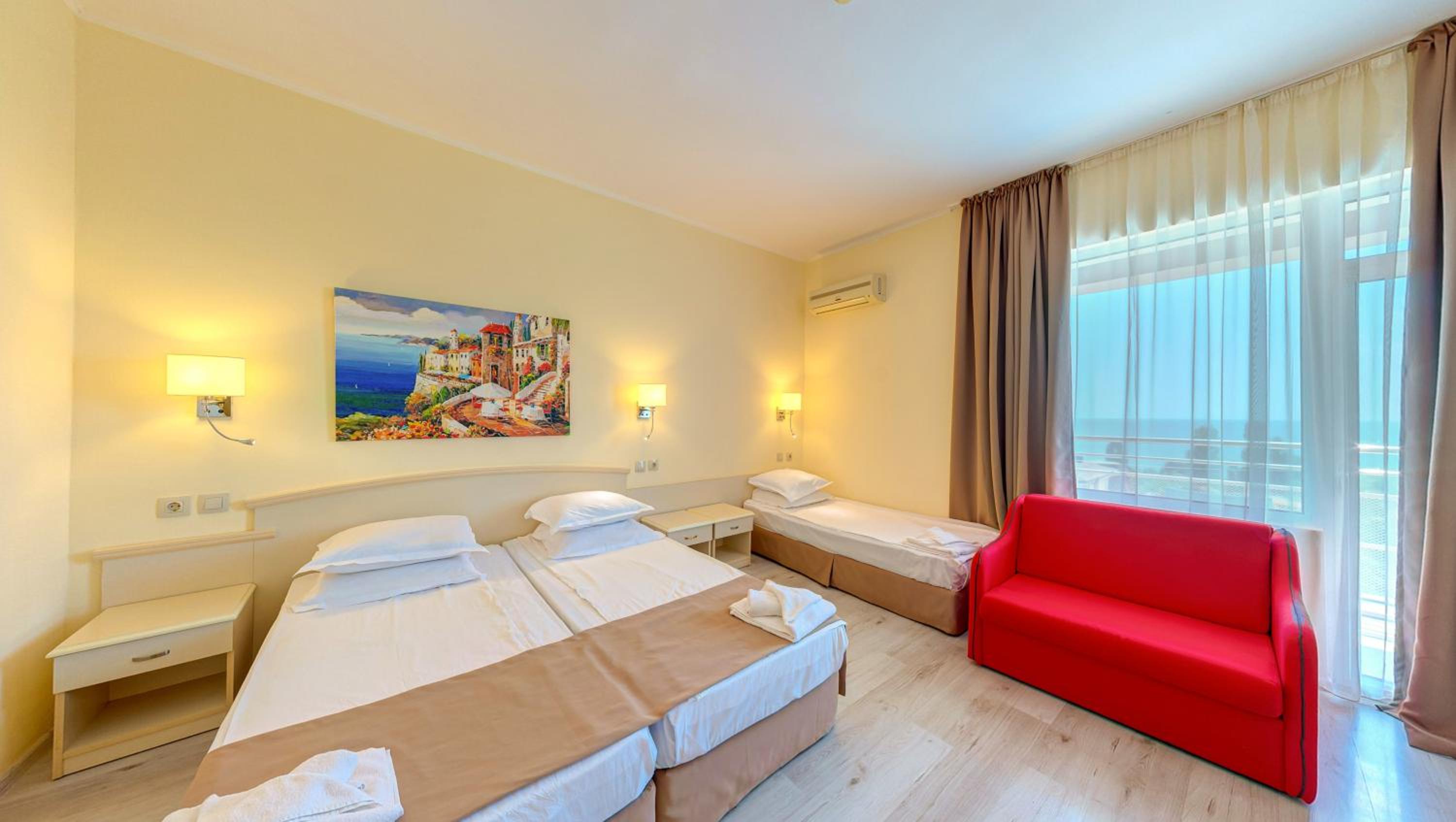 Triple Room with Free Parking photo 2