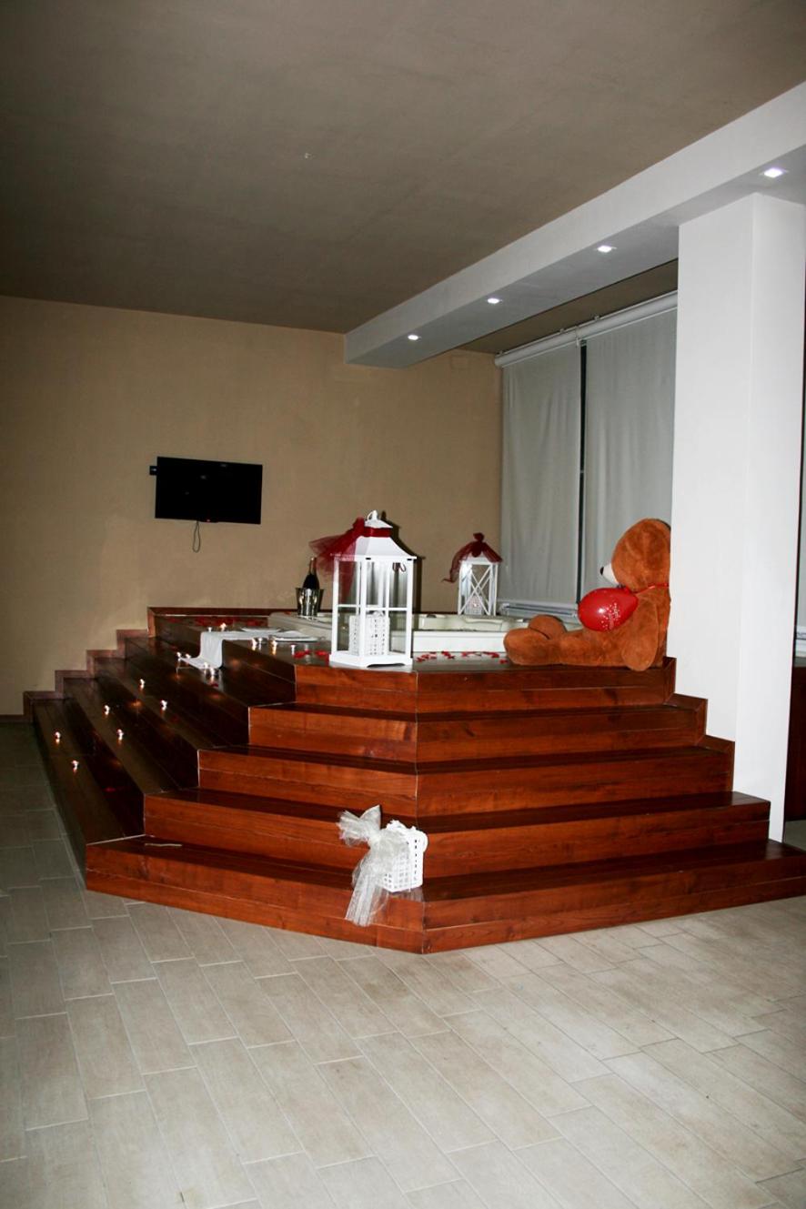 Suite with Hot Tub (Acquamarina) photo 3