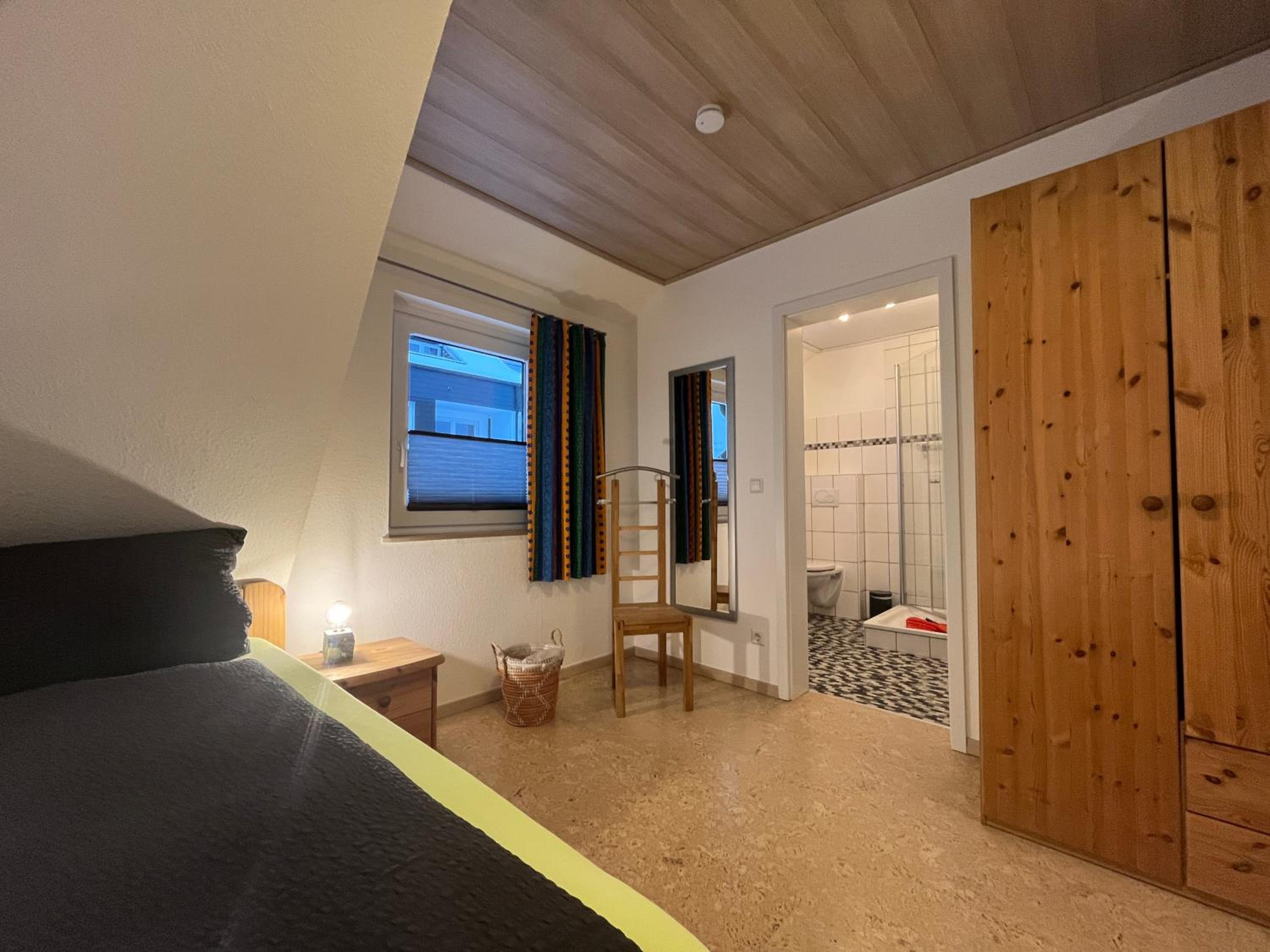 Standard Double Room - Photo 4