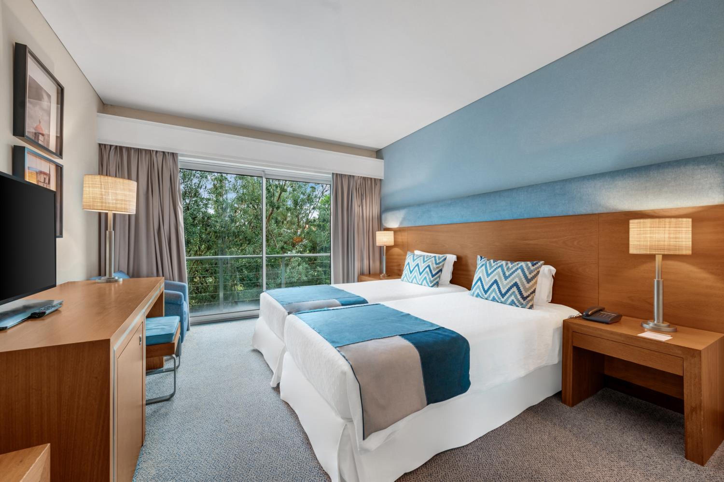 Twin Room with Garden View - Photo 1
