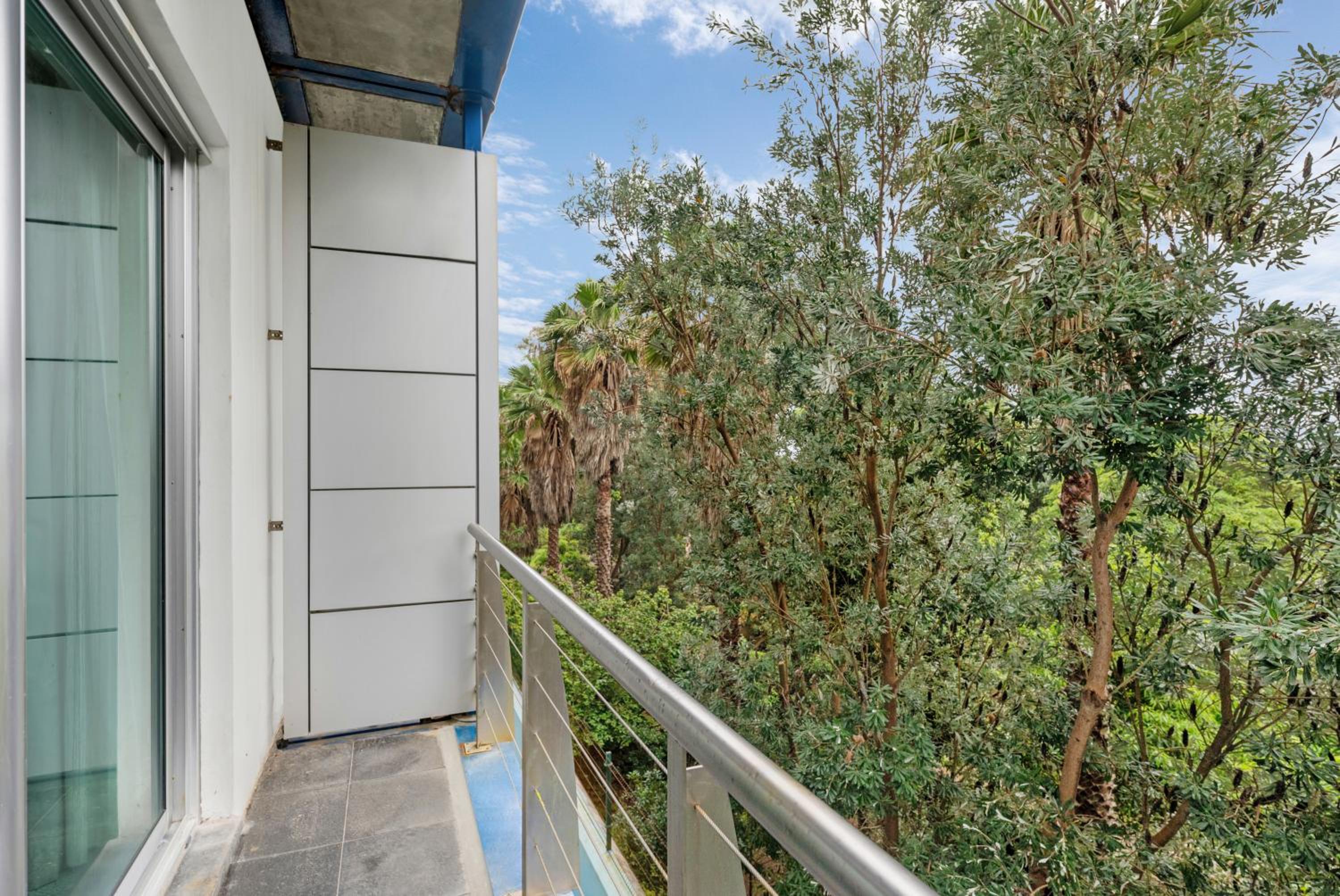 Twin Room with Garden View - Photo 3