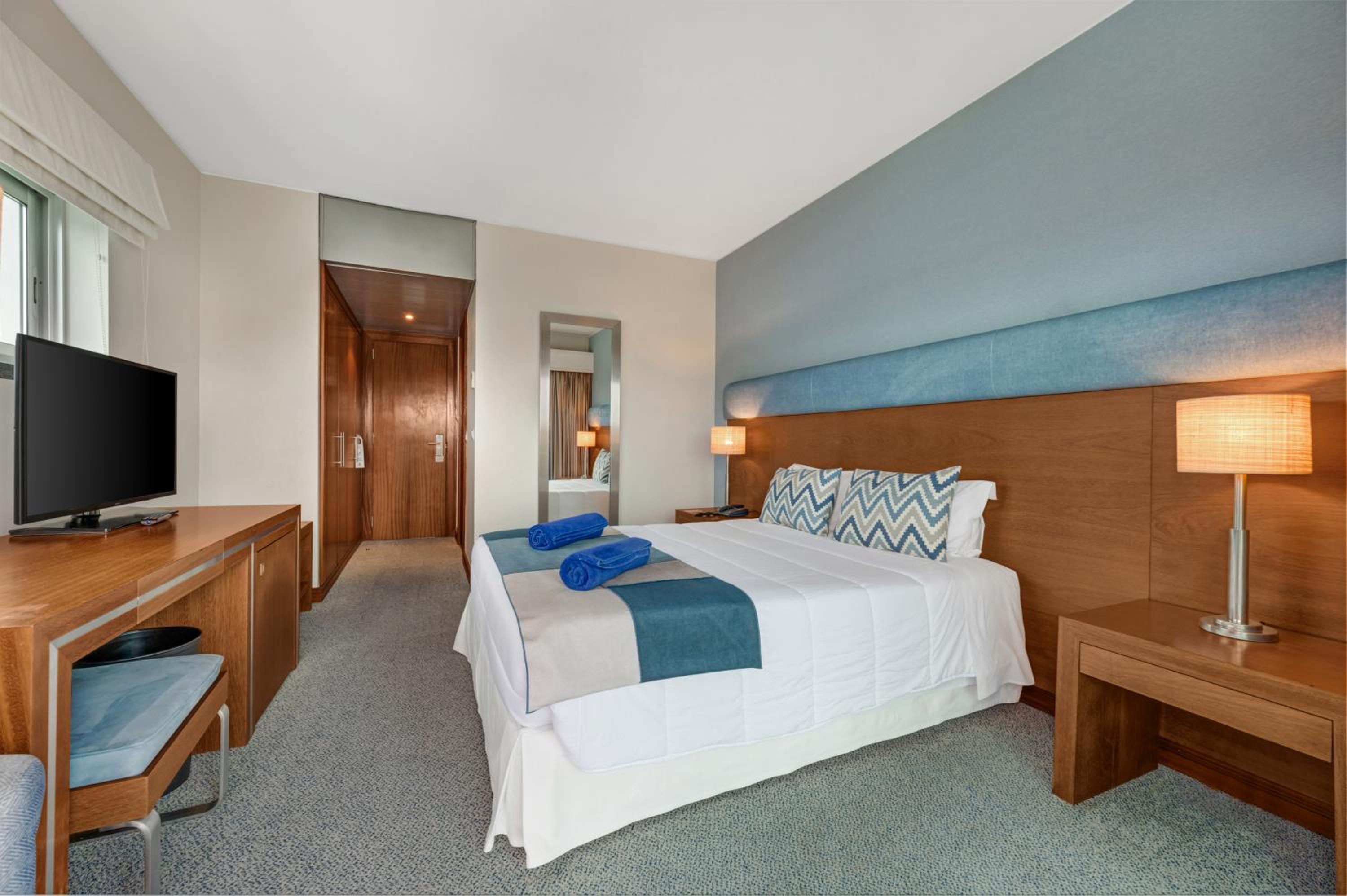 Double Room with Sea View - Photo 6