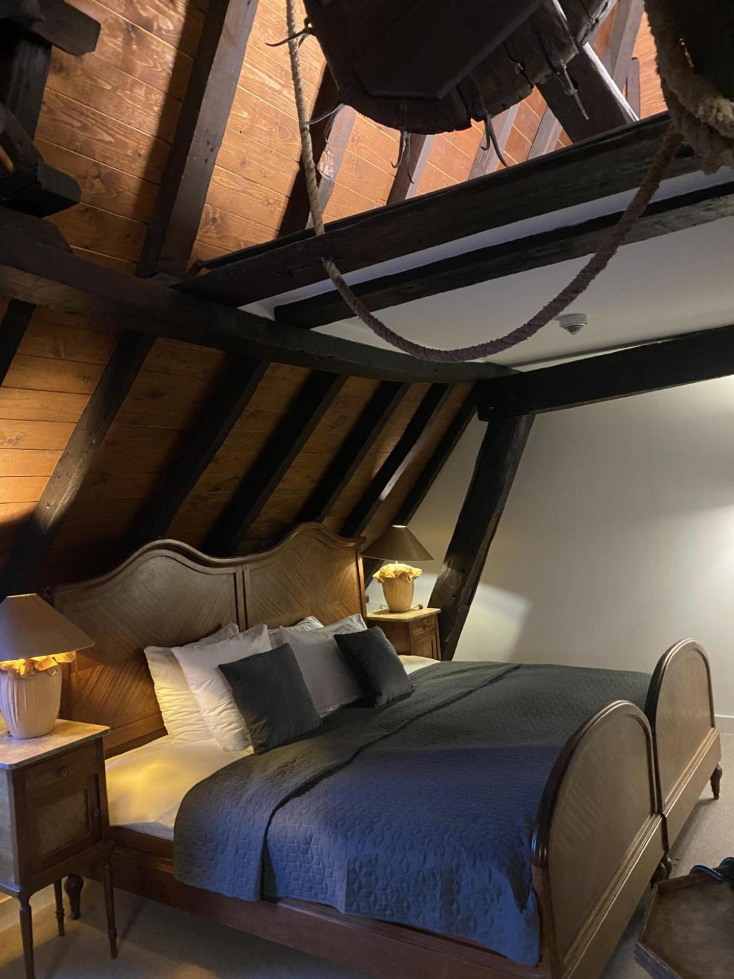 Suite - Photo 8