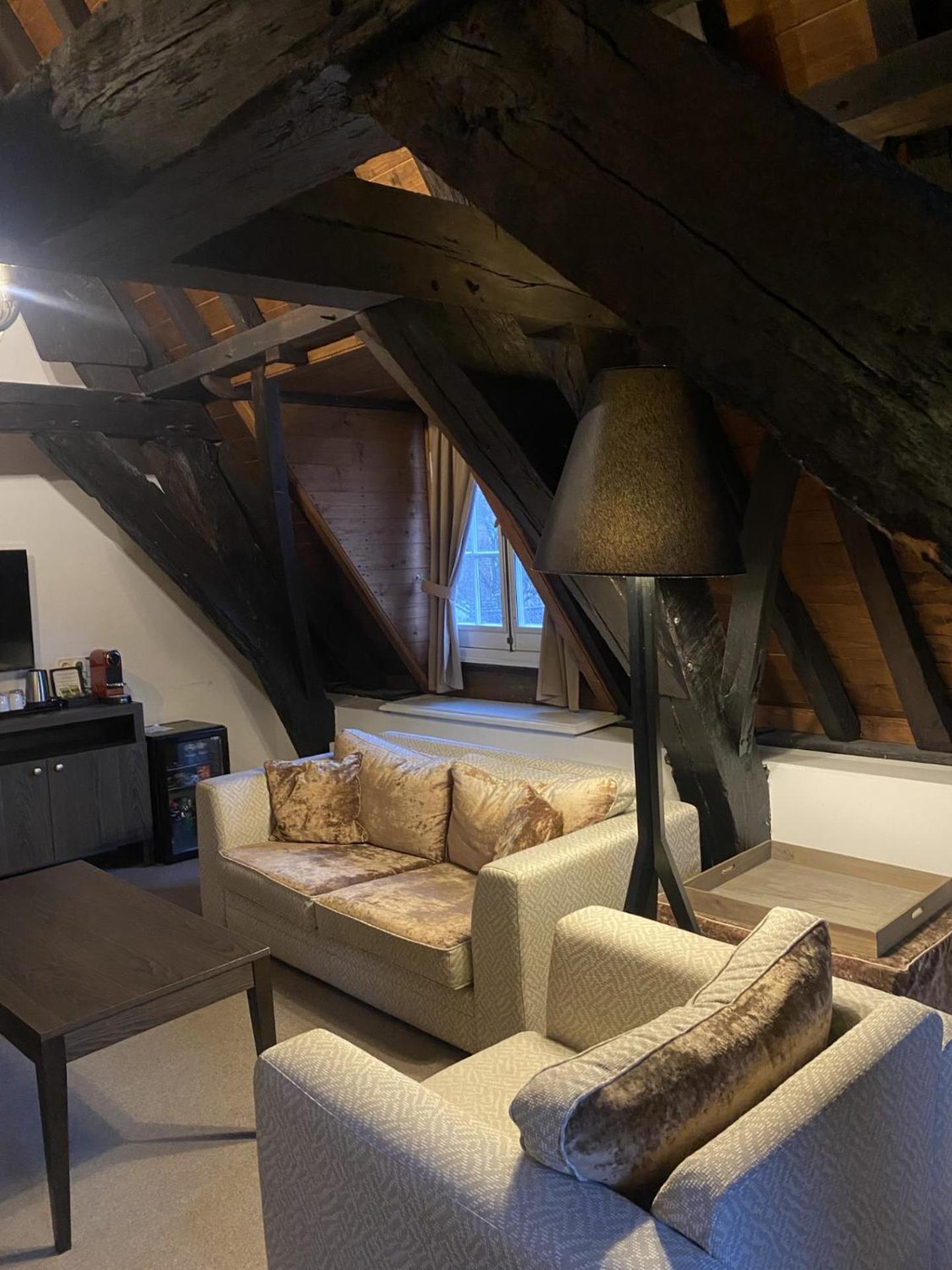 Suite - Photo 9