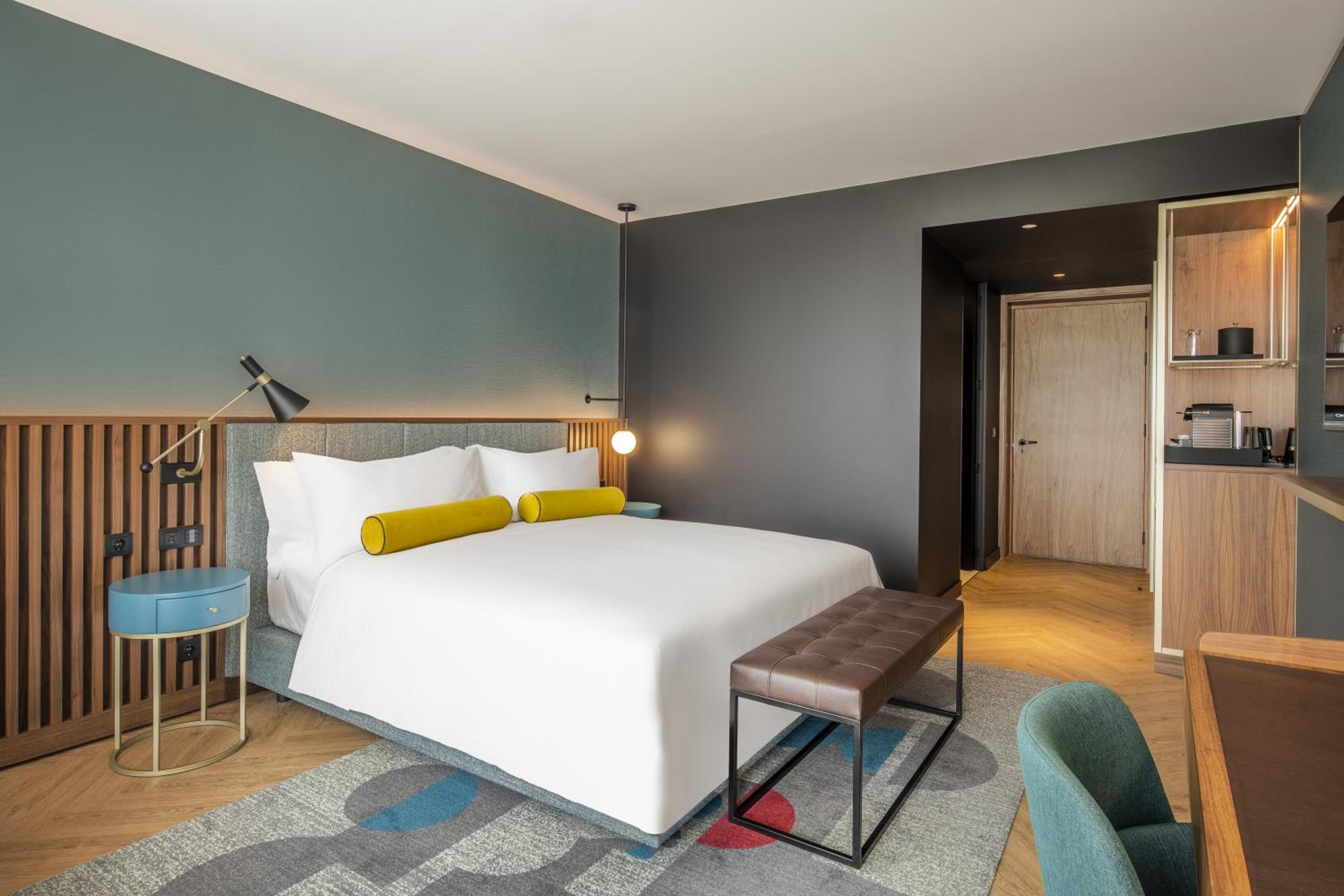 Executive King Room - Photo 2